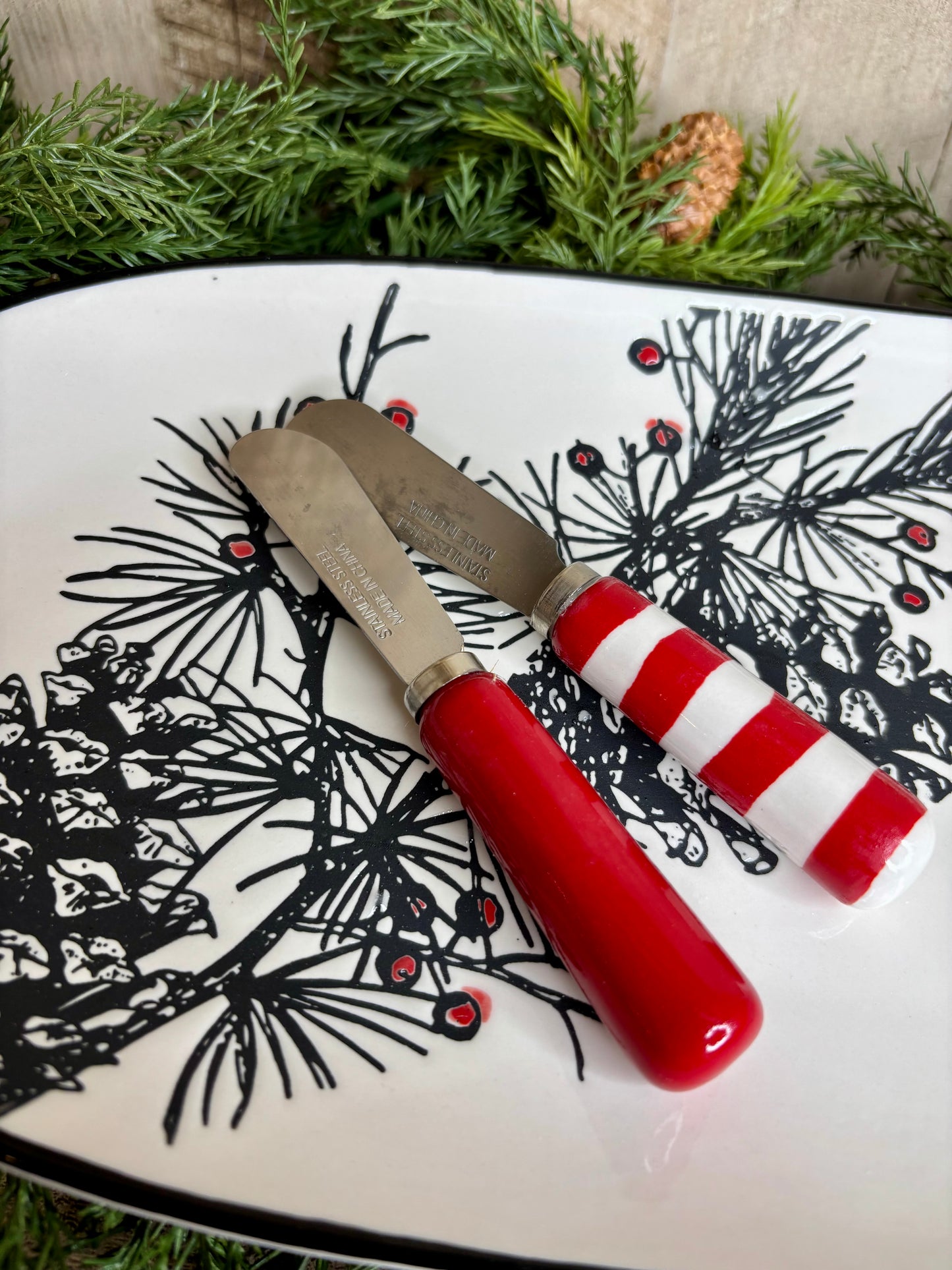 Pine Platter with Spreader S/3