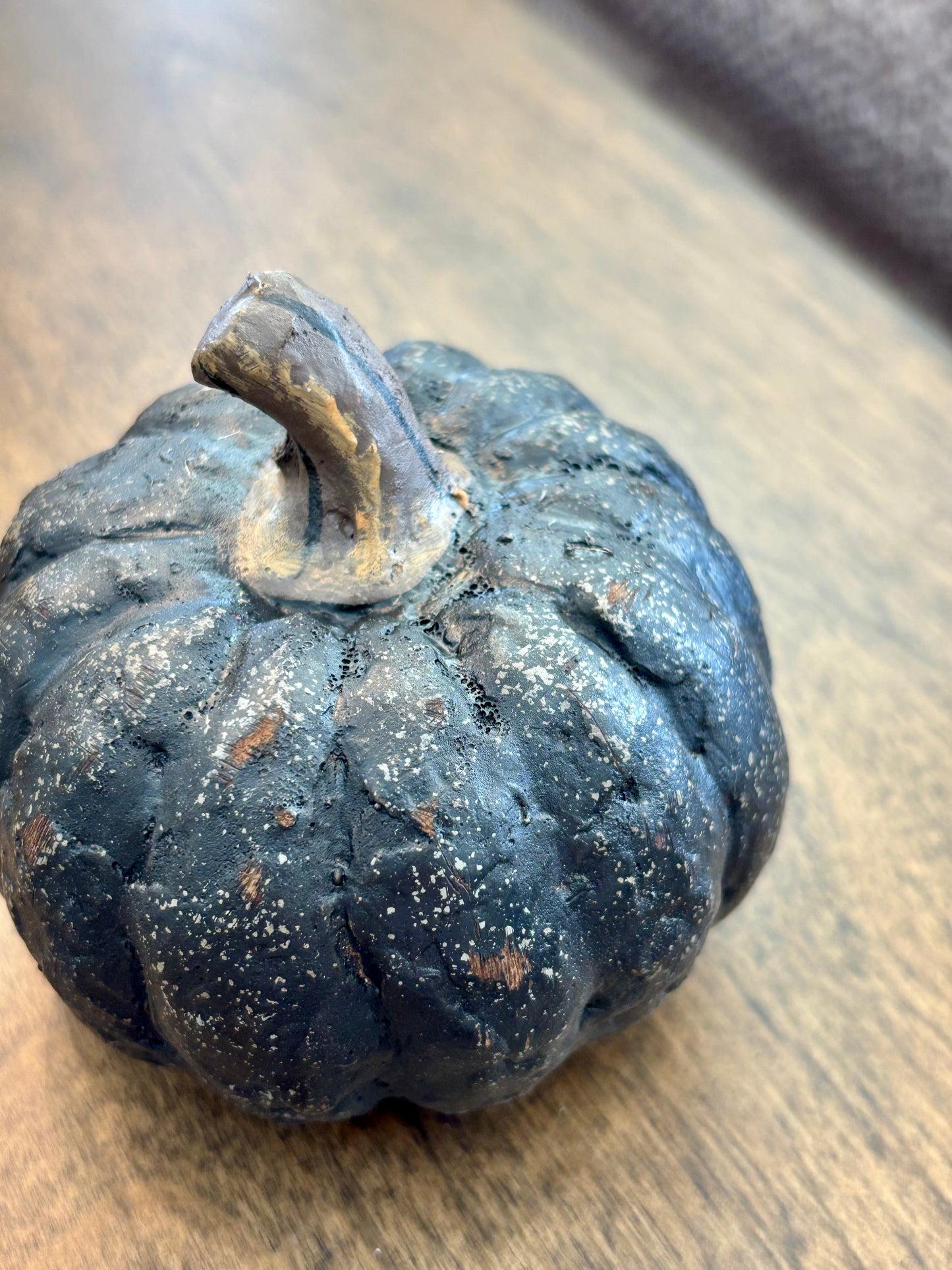 Black Short Pumpkin