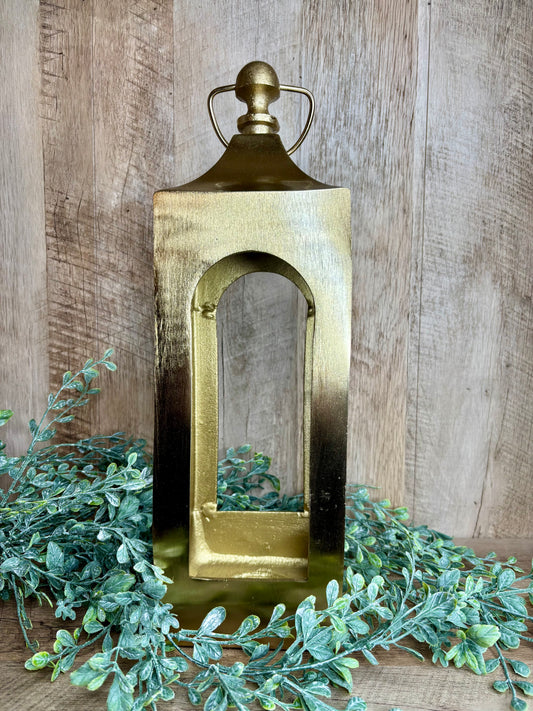 GOLD LANTERN