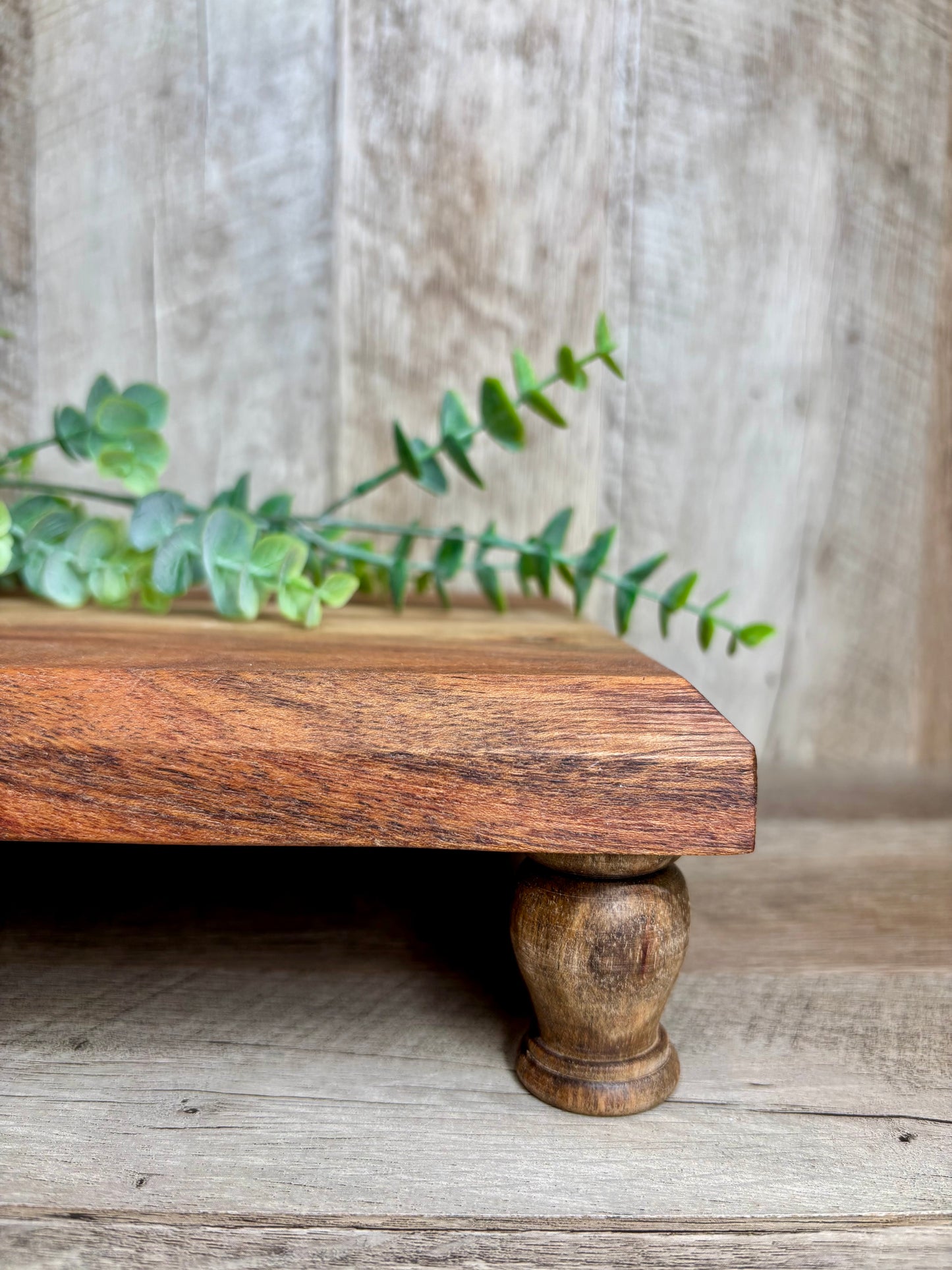 WOOD TABLE RISER