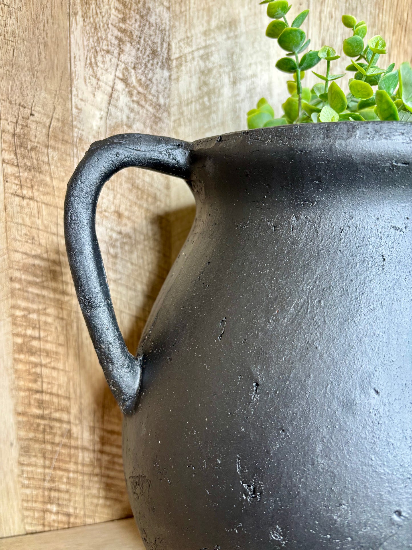 BLACK, 2 HANDLE JUG VASE