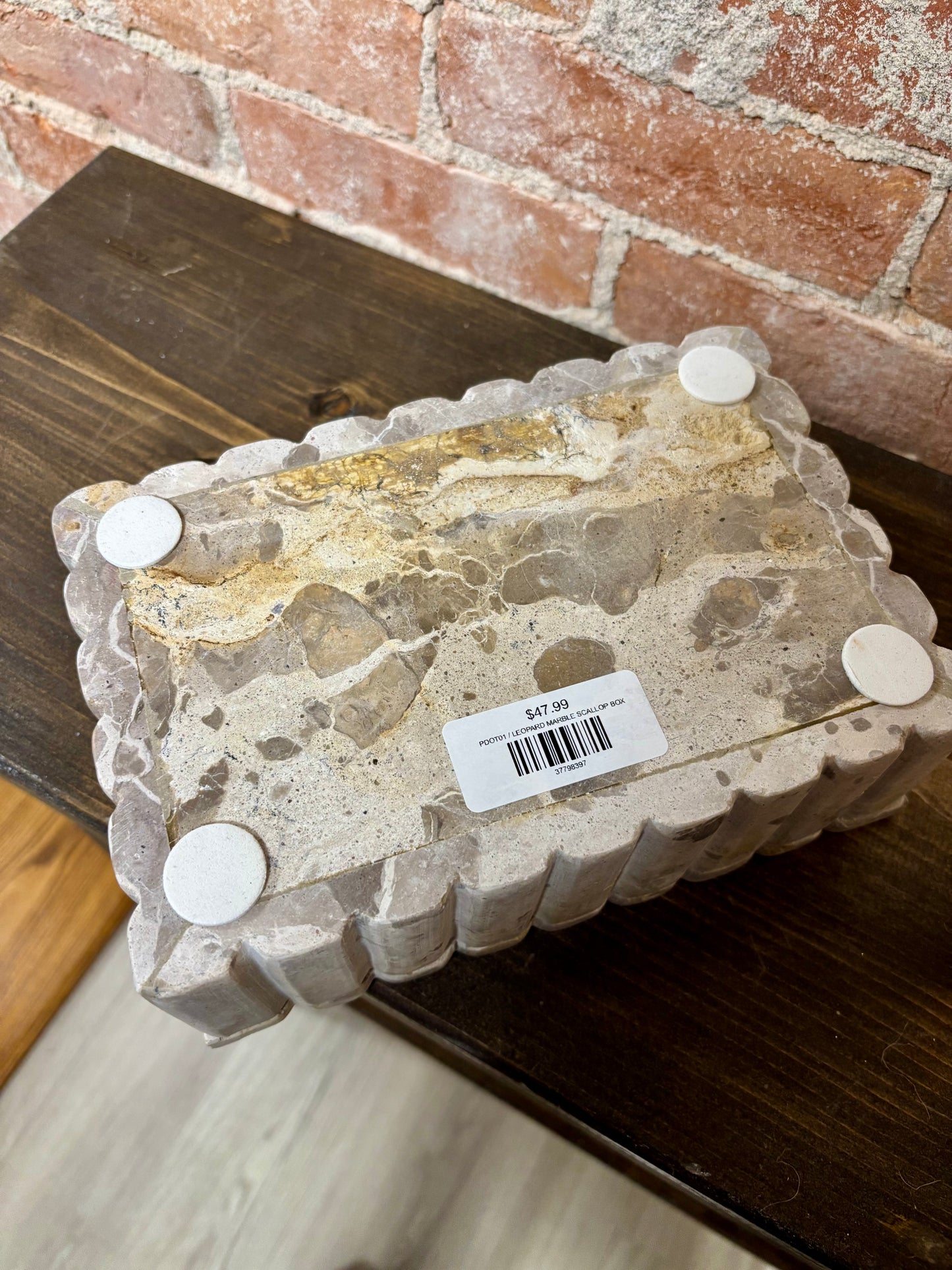 LEOPARD MARBLE SCALLOP BOX