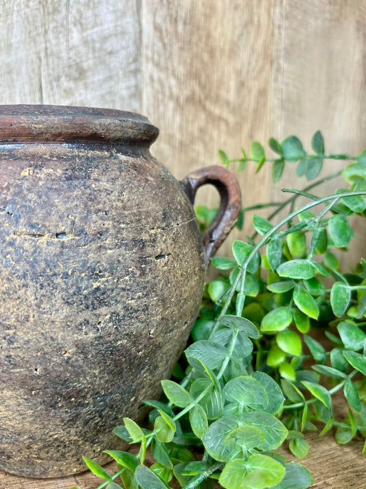 RUSTIC BROWN TERRA COTTA VASE