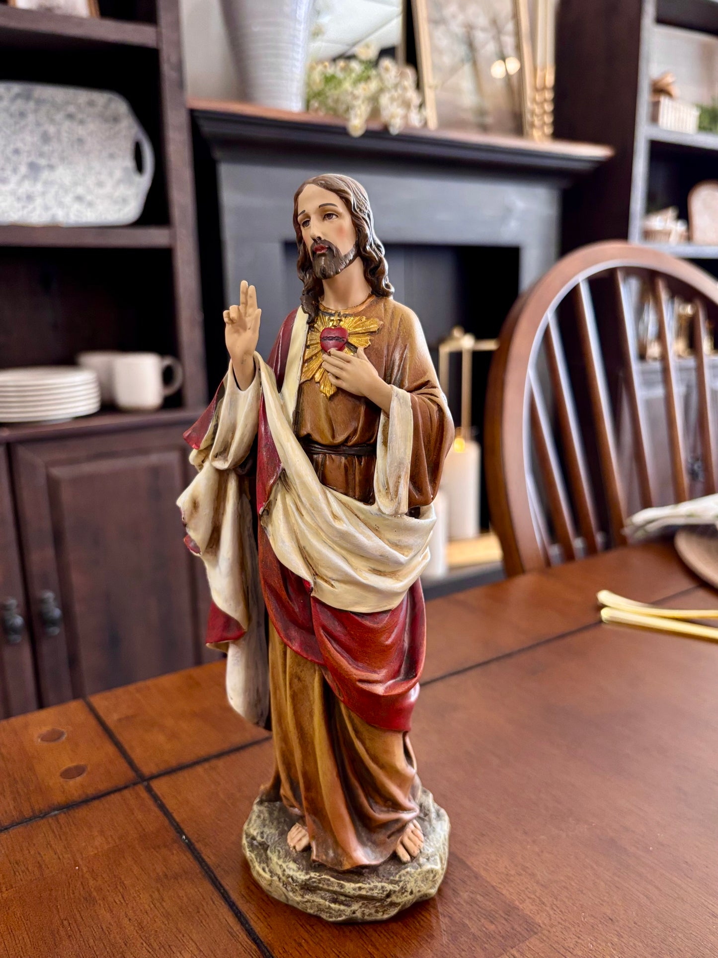 Sacred Heart of Jesus Statue