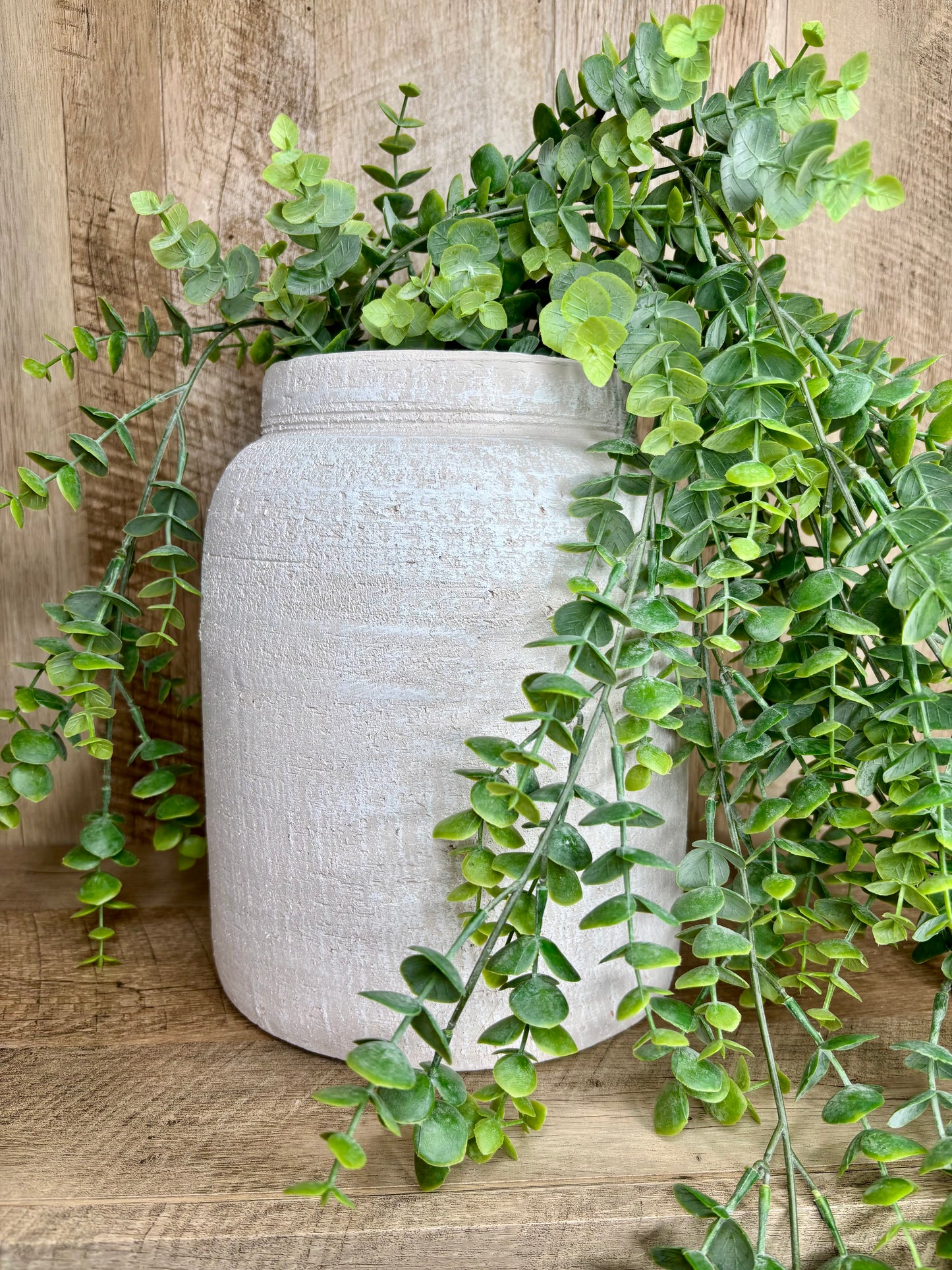 WHITE VASE
