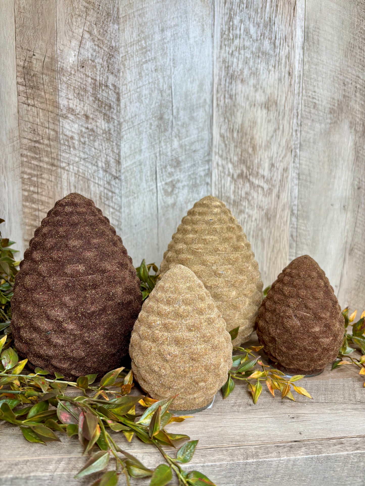 6" LT BRN/DK BRN FLOCKED PINECONES