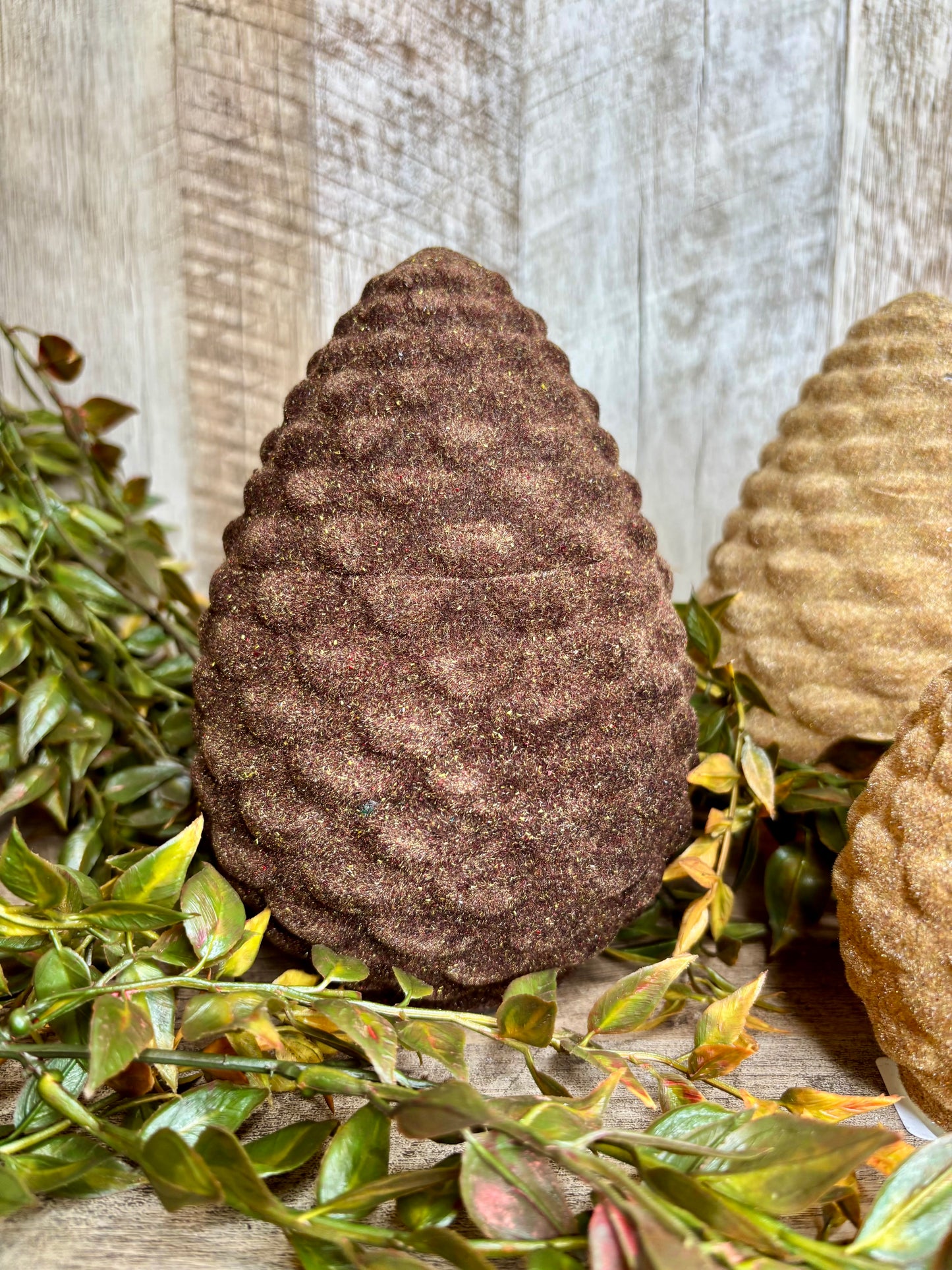 6" LT BRN/DK BRN FLOCKED PINECONES