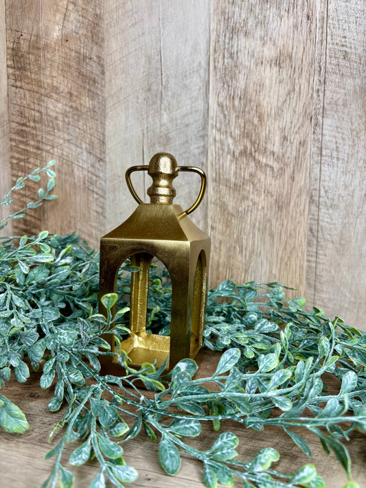 Short Gold Lantern
