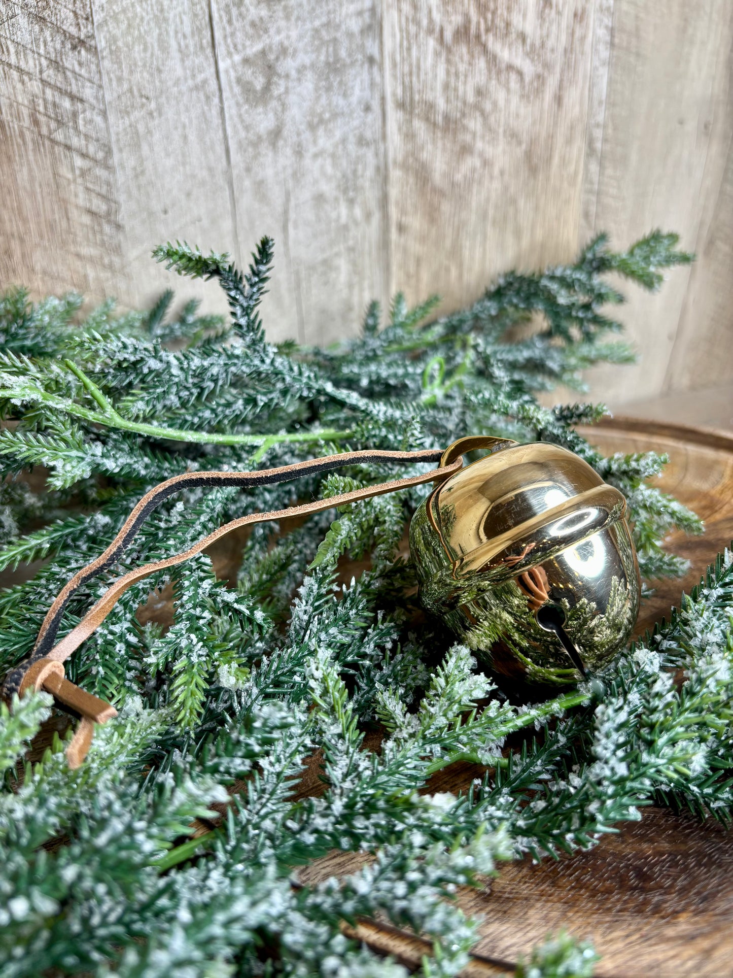 2.35" GOLD SLEIGH BELL