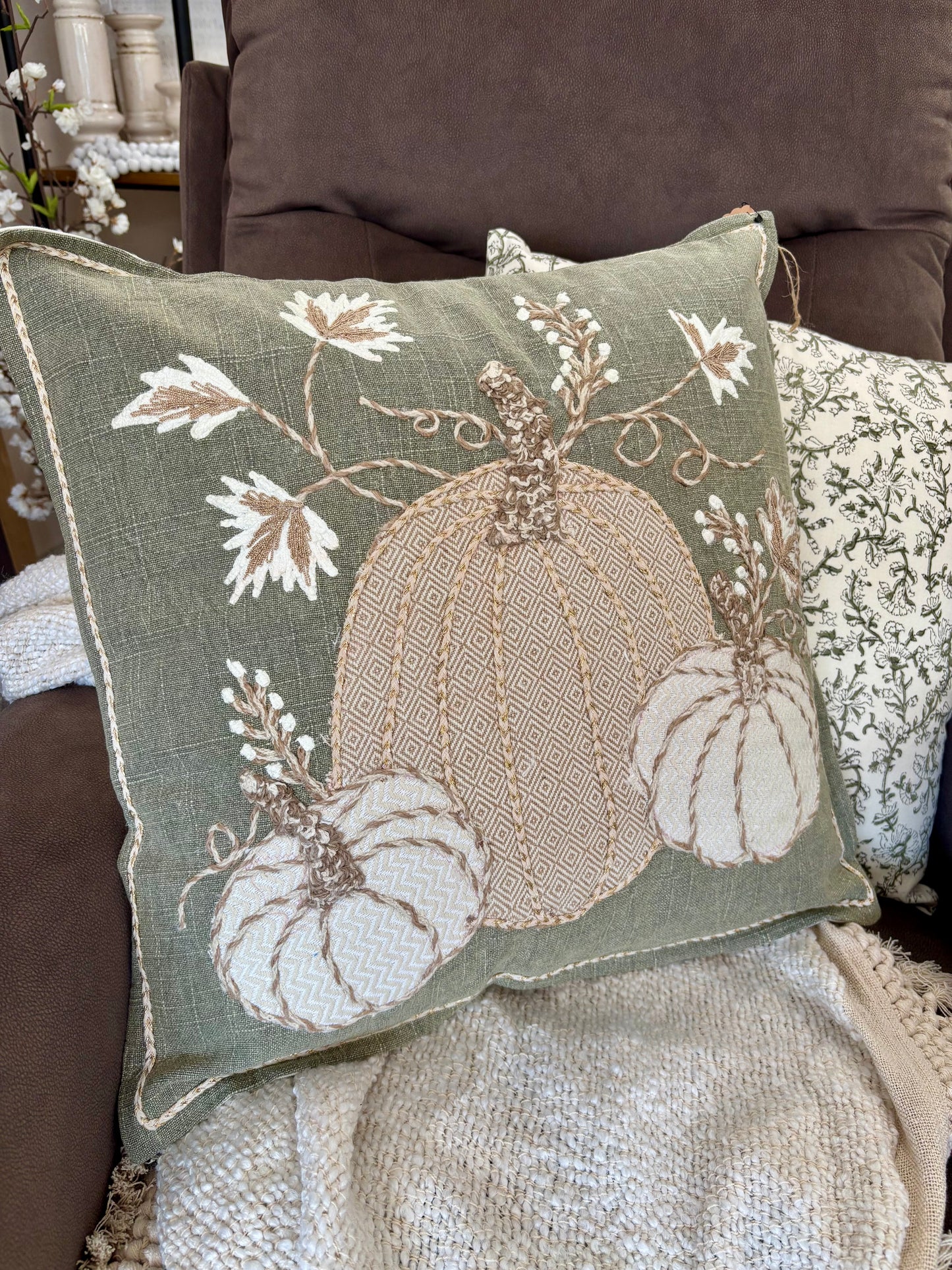 18 X 18 AUTUMN PUMPKINS GREEN PILLOW