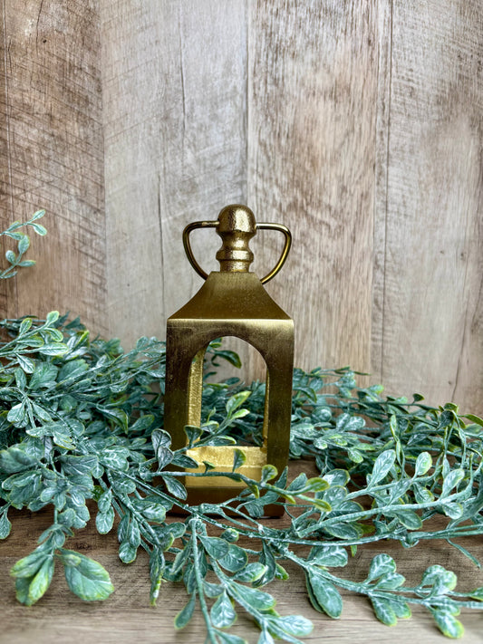 Short Gold Lantern