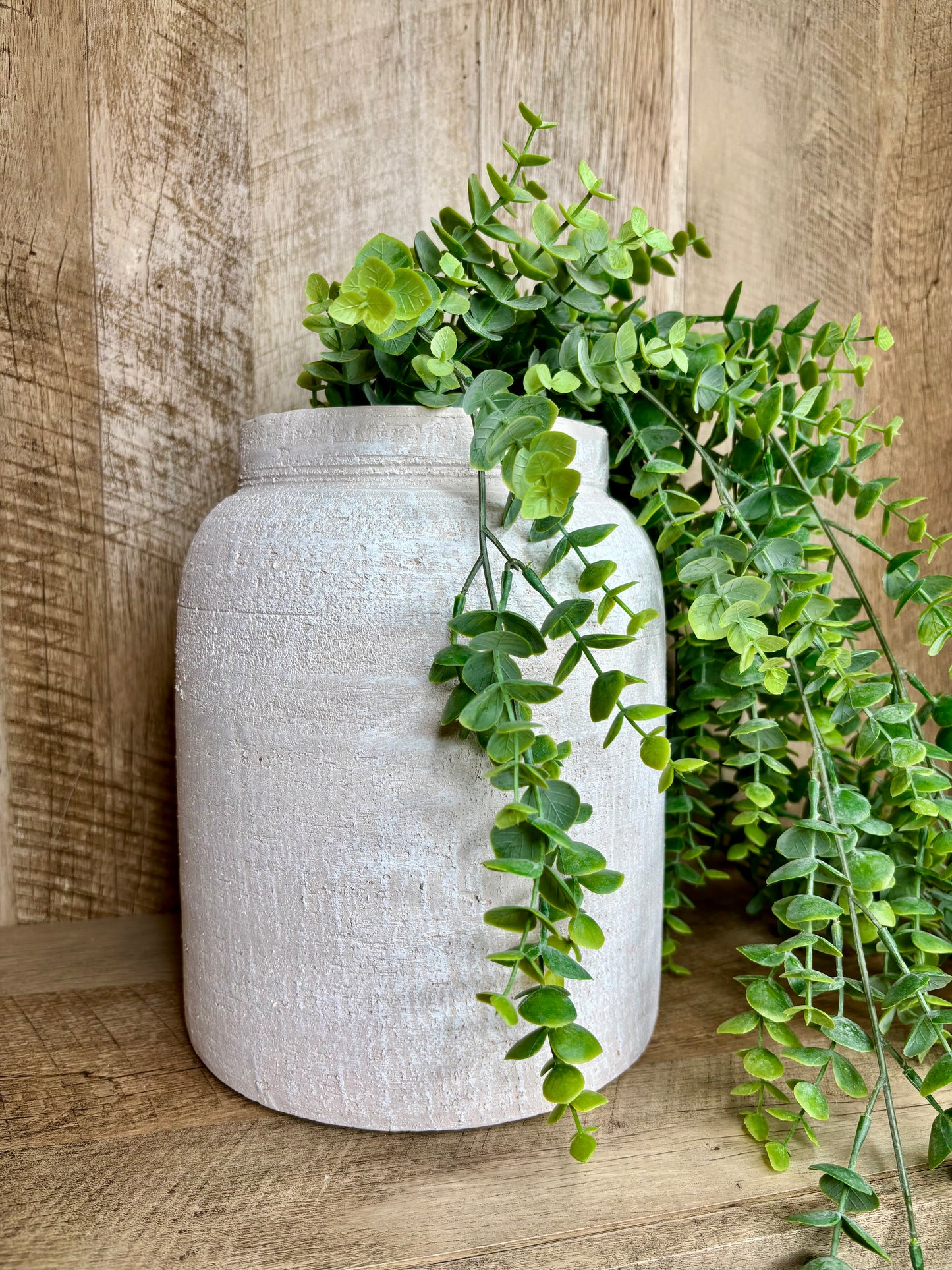 WHITE VASE