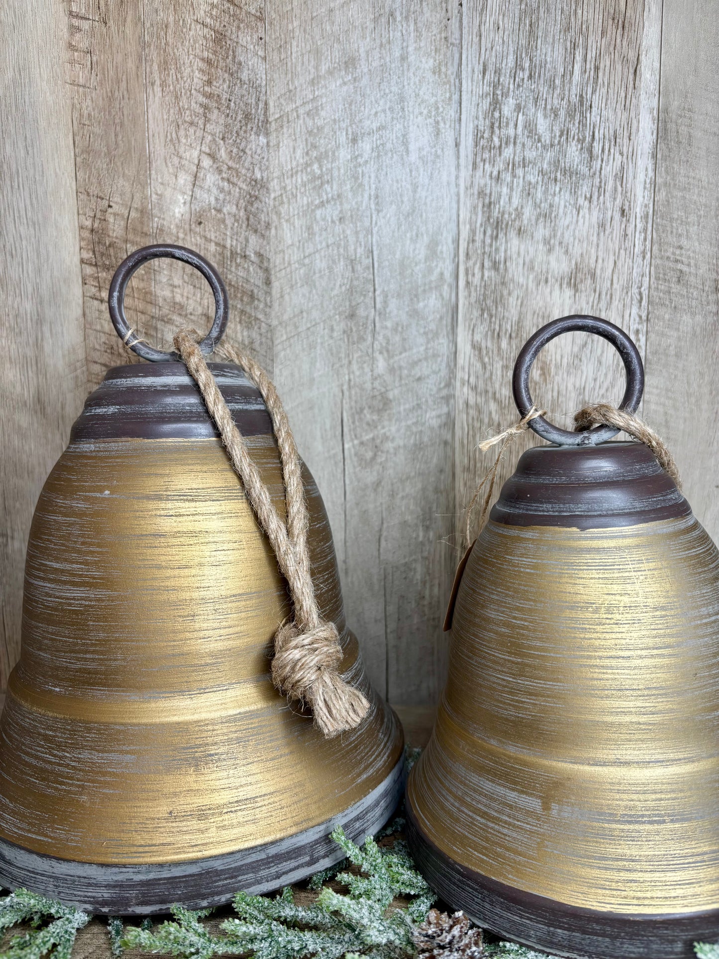 S/2 GOLD ANTIQUE BELLS