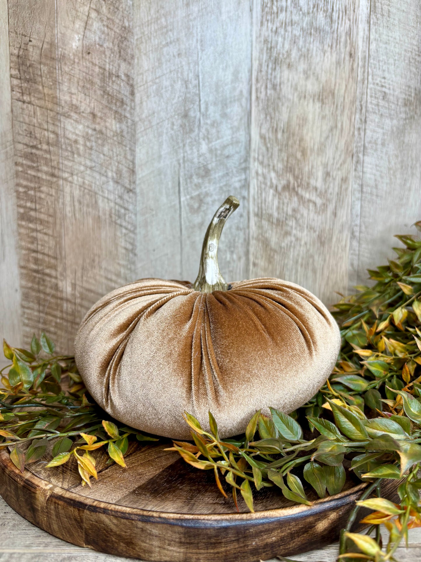7.5" Velvet Pumpkin