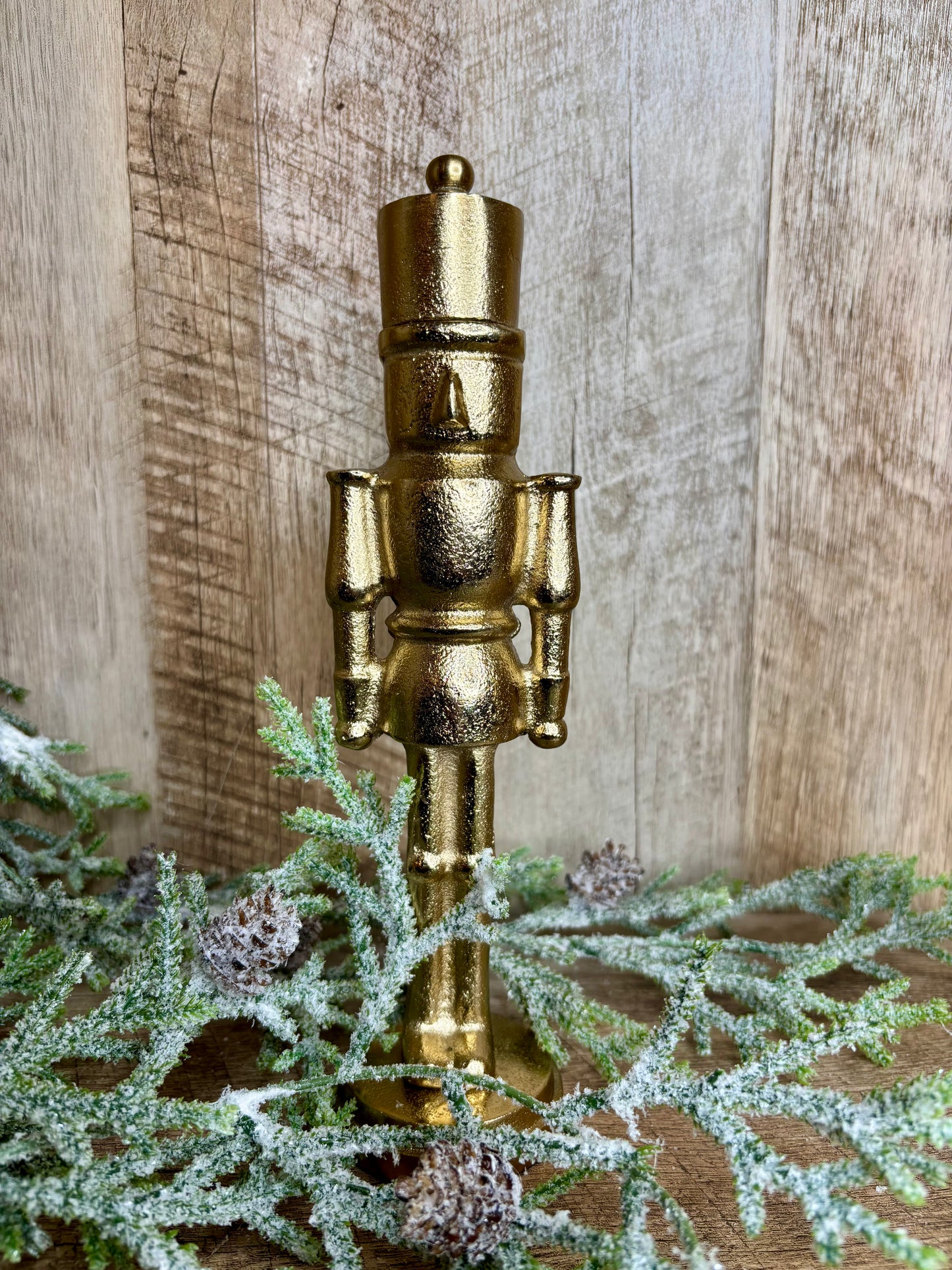 11" GOLD ALUMINUM NUTCRACKERS