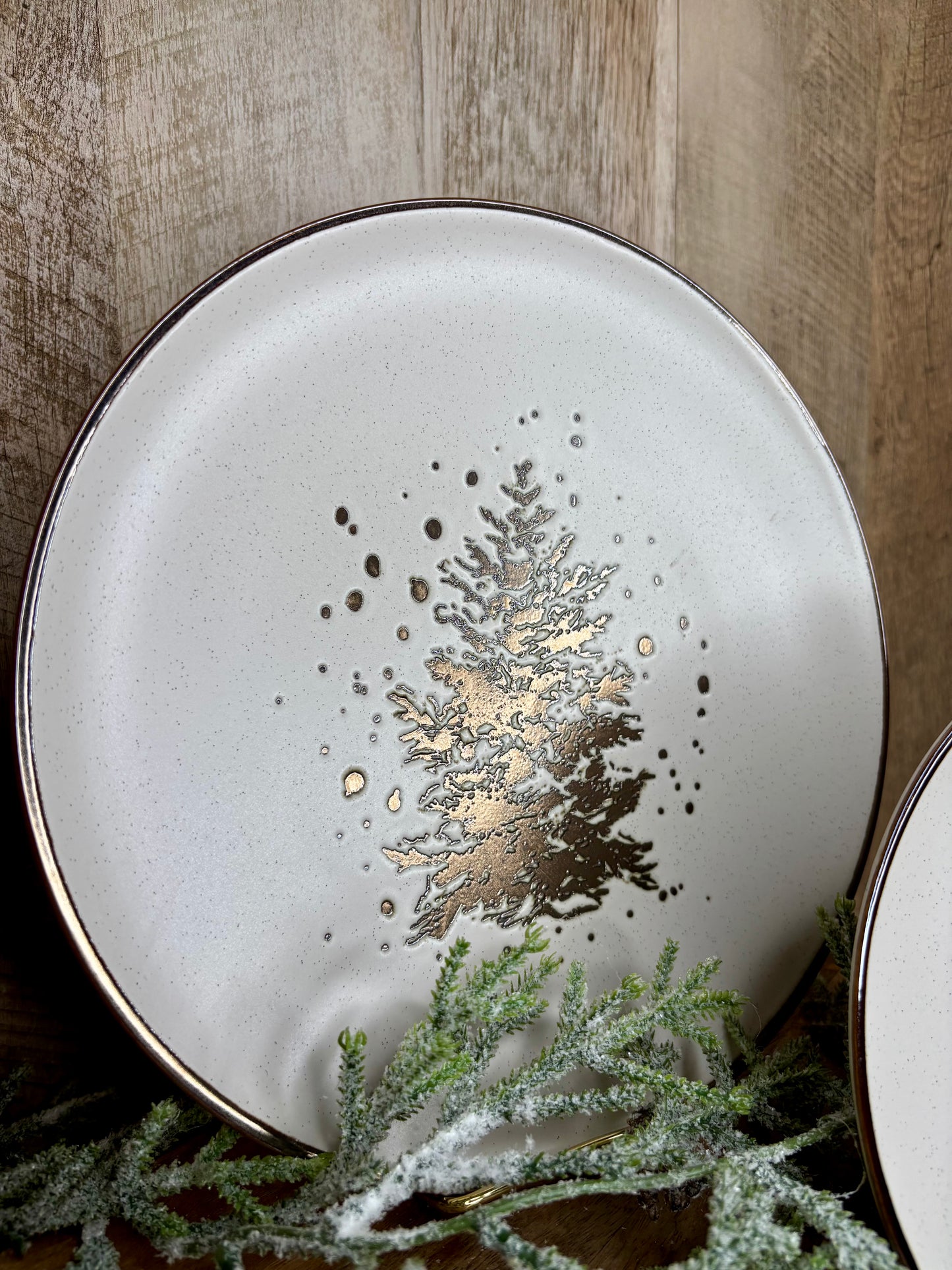 10.5" METALLIC TREE PLATE