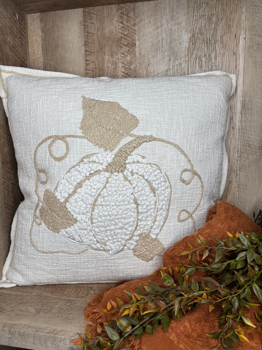 20X20 PUMPKIN PILLOW BORDER STITCHING