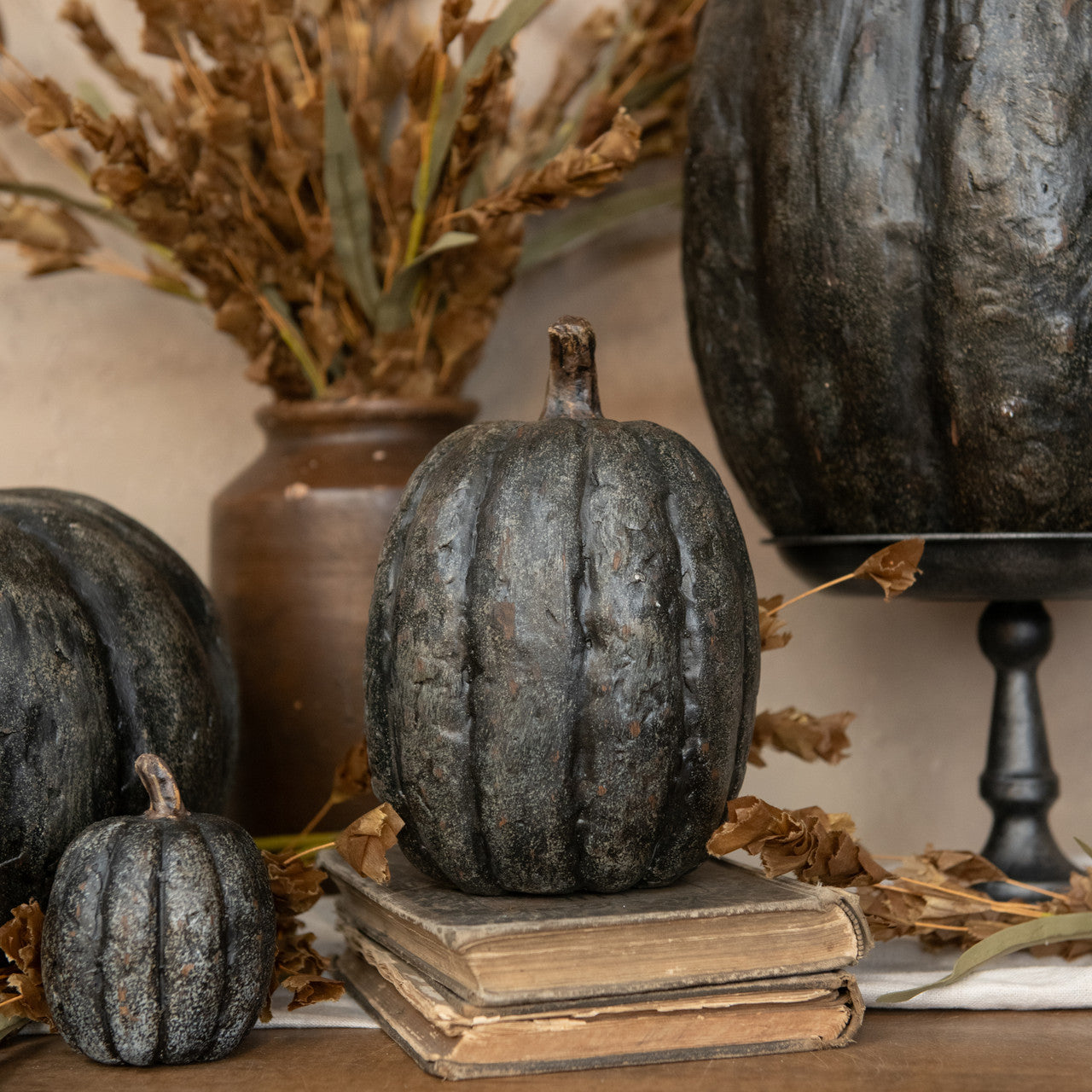 7.5" Black Tall Pumpkin