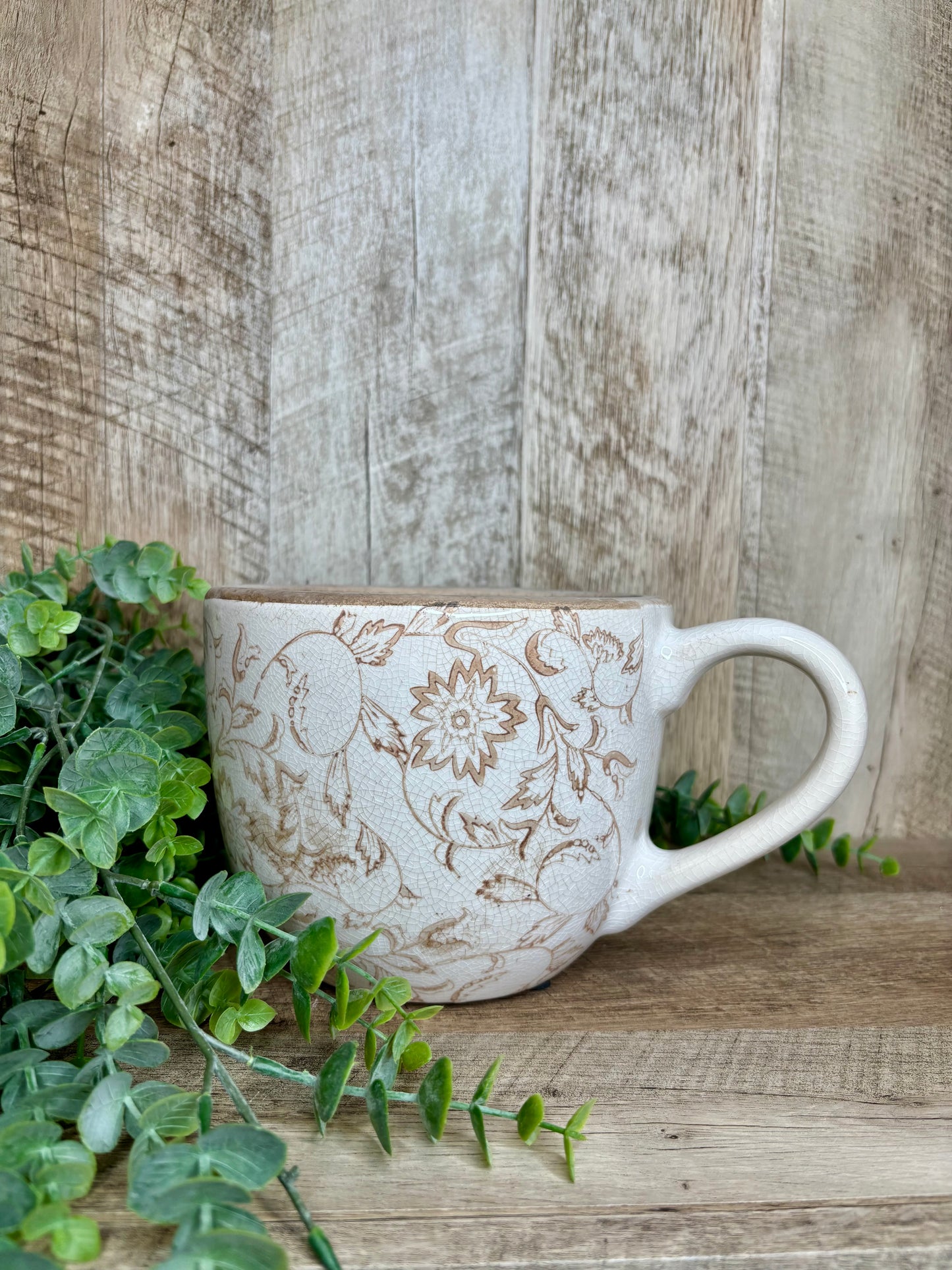 BEIGE HEIRLOOM TEA CUP PLANTER