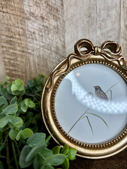 ROUND GOLD BOW FRAME