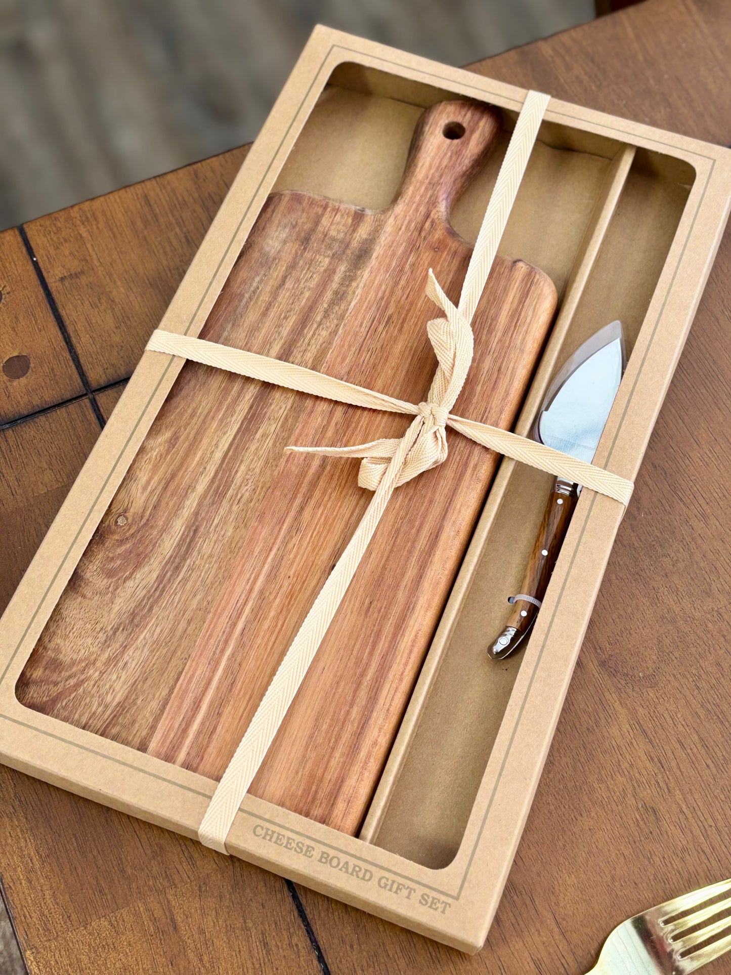Cheese Board w/ KnifeSet