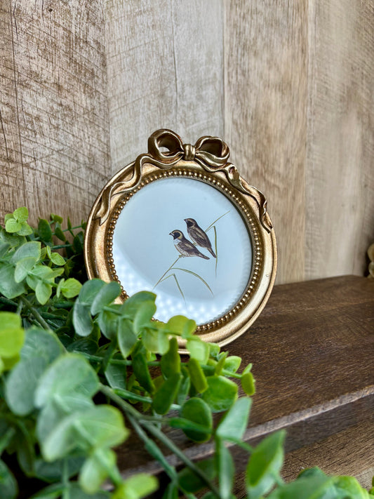 ROUND GOLD BOW FRAME