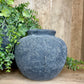 BLACK ROUND VASE