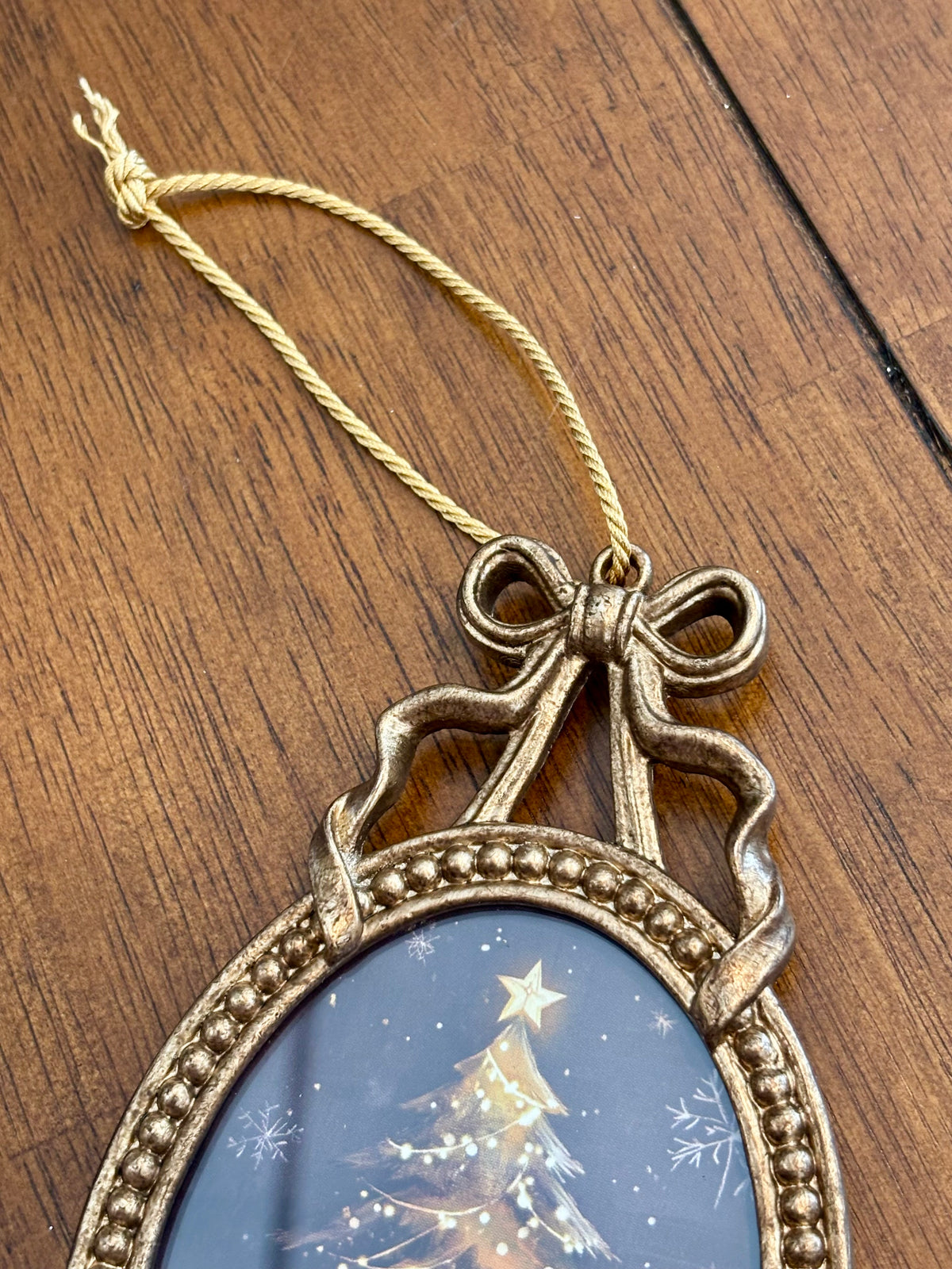 Bow Accent Ornament