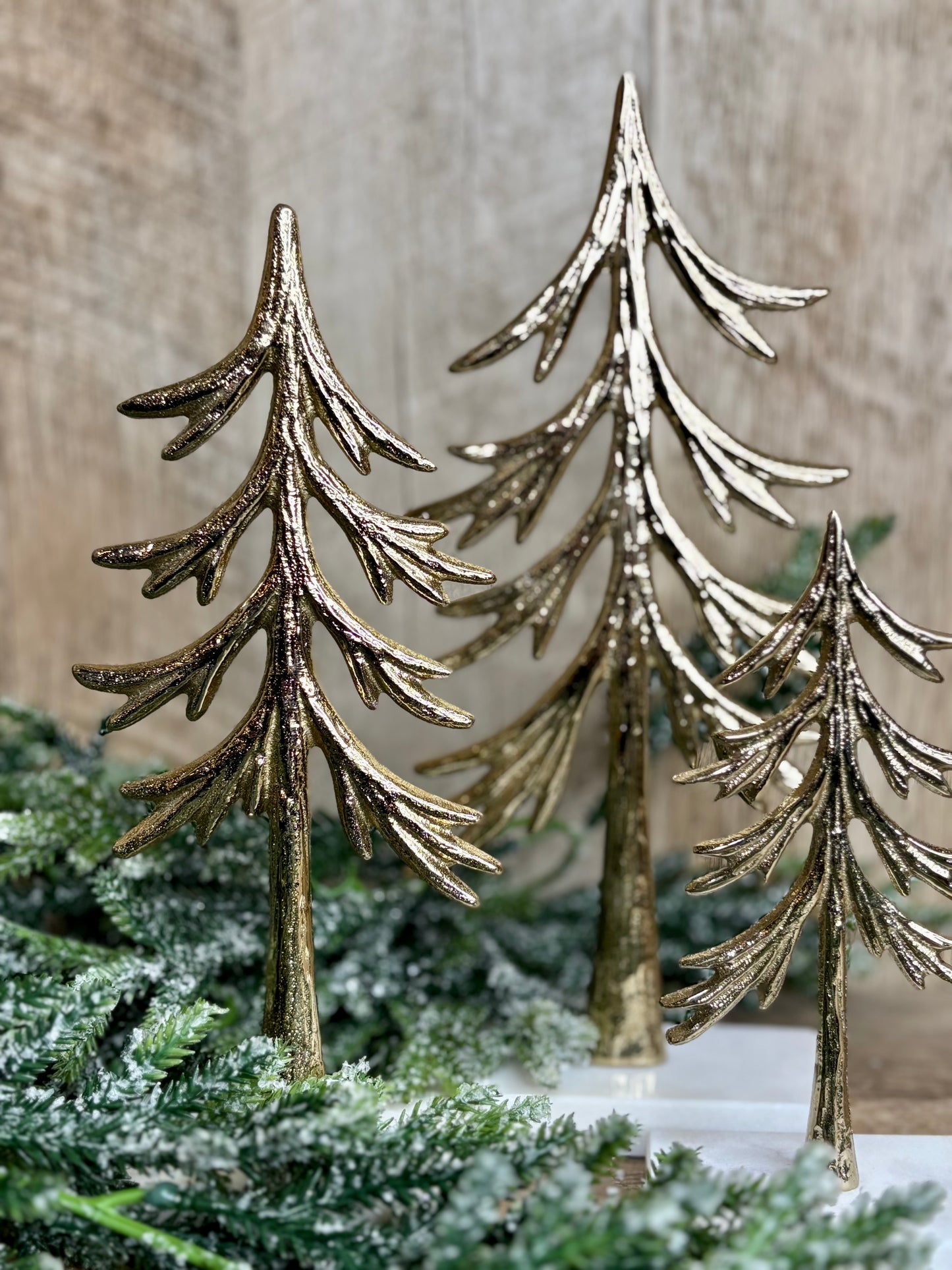 8.66" METAL TREE ON BASE