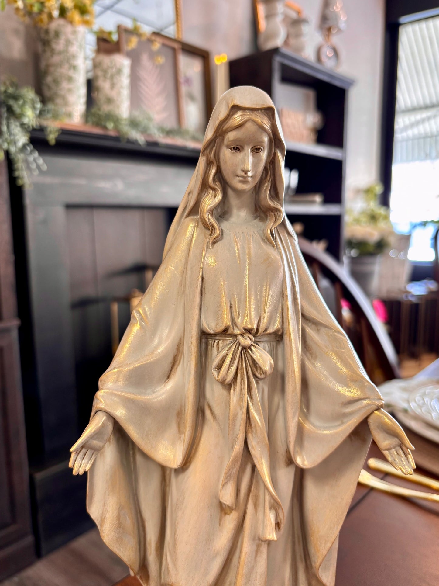 Our Lady of Grace Figure