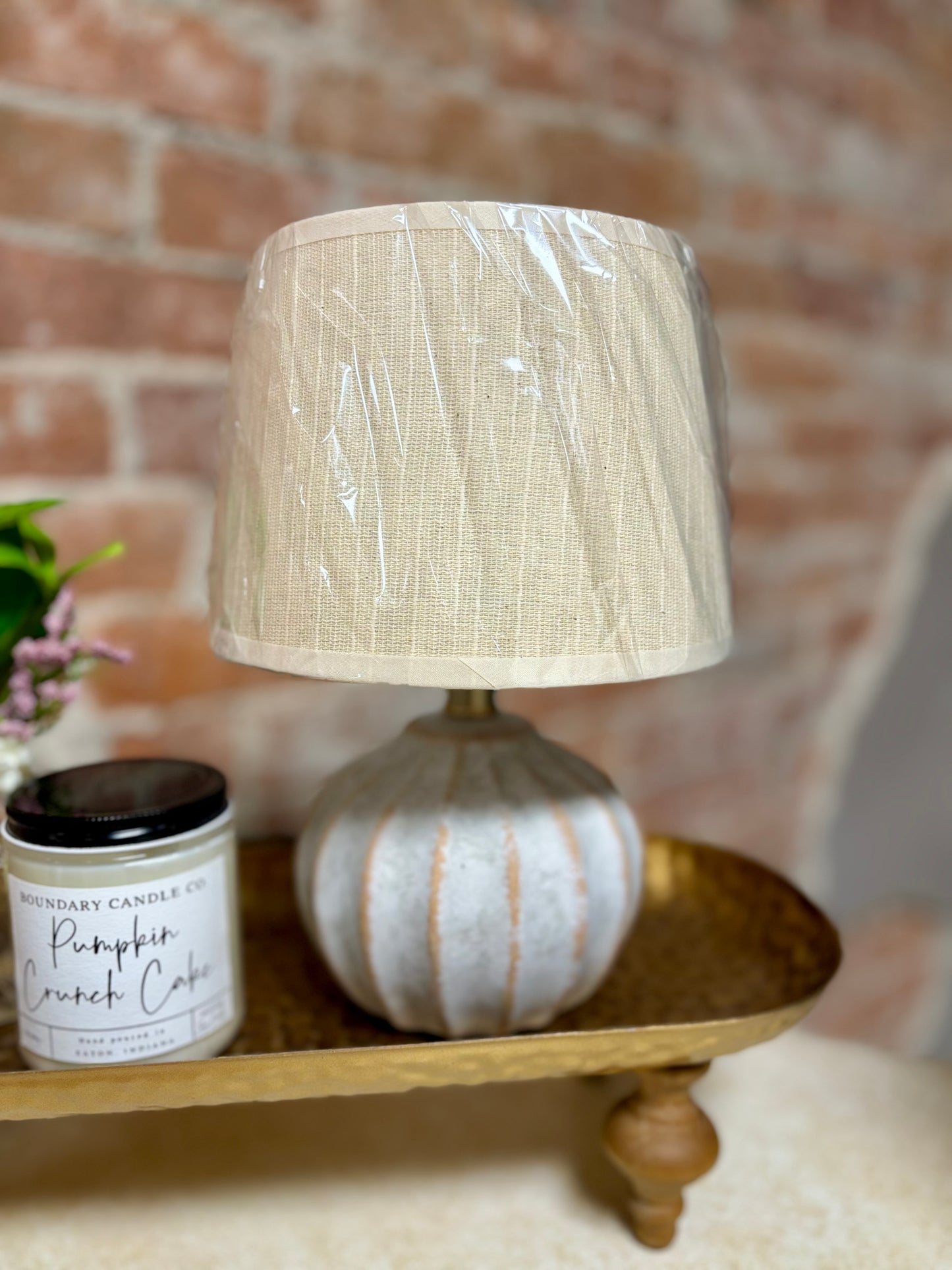 BEIGE WASH STRIPE LAMP