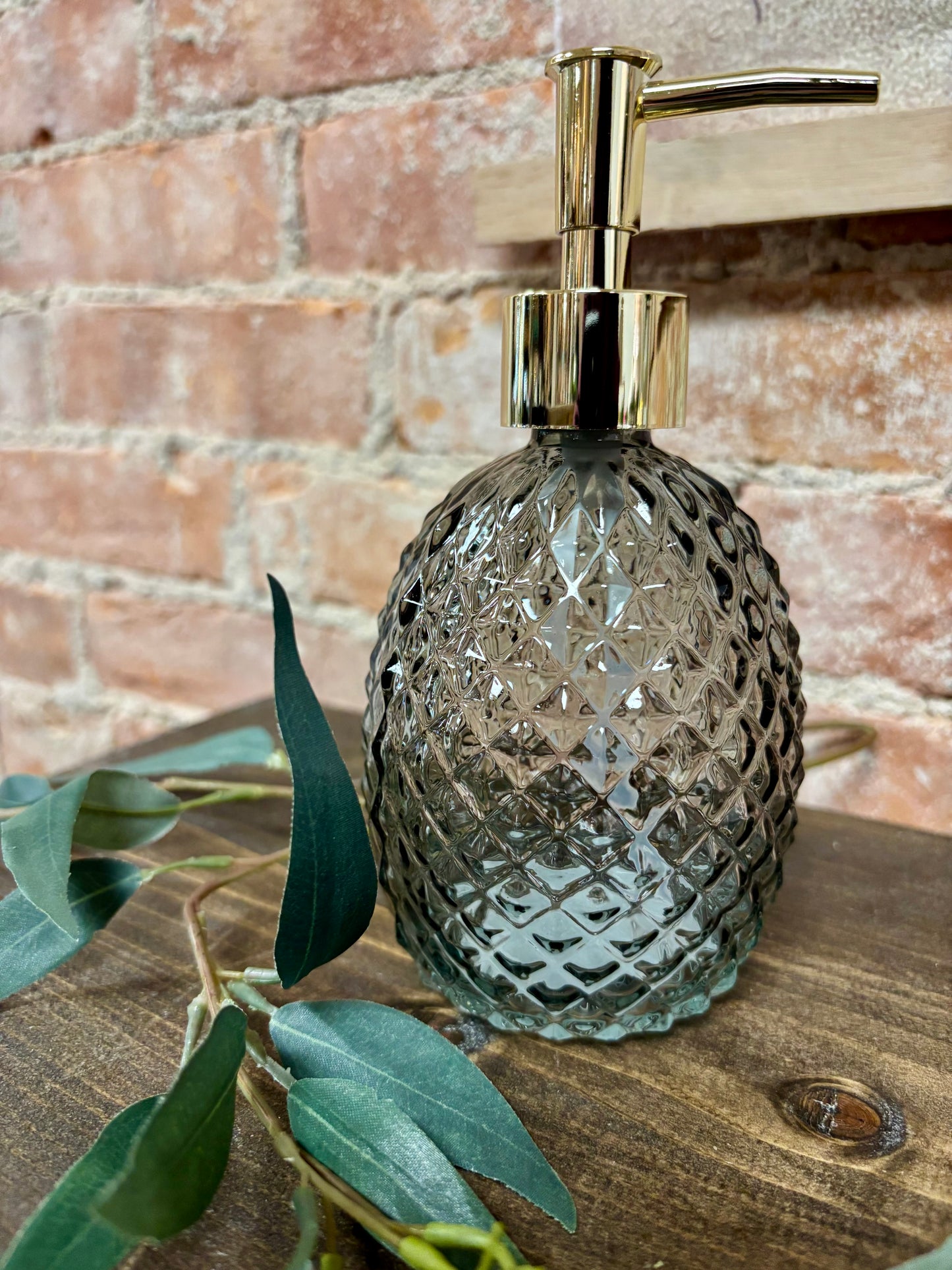 GREY DIAMOND SOAP PUMP