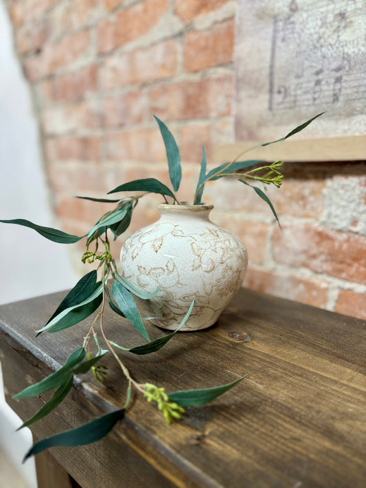 BEIGE HEIRLOOM VASE