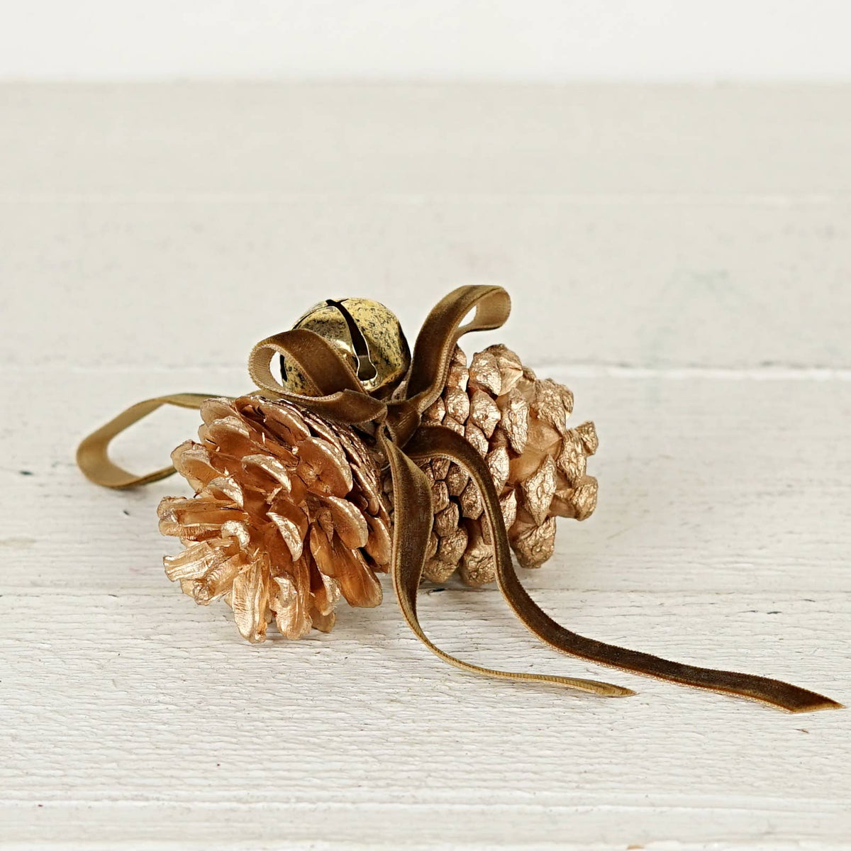 Gold Blossom Pinecone