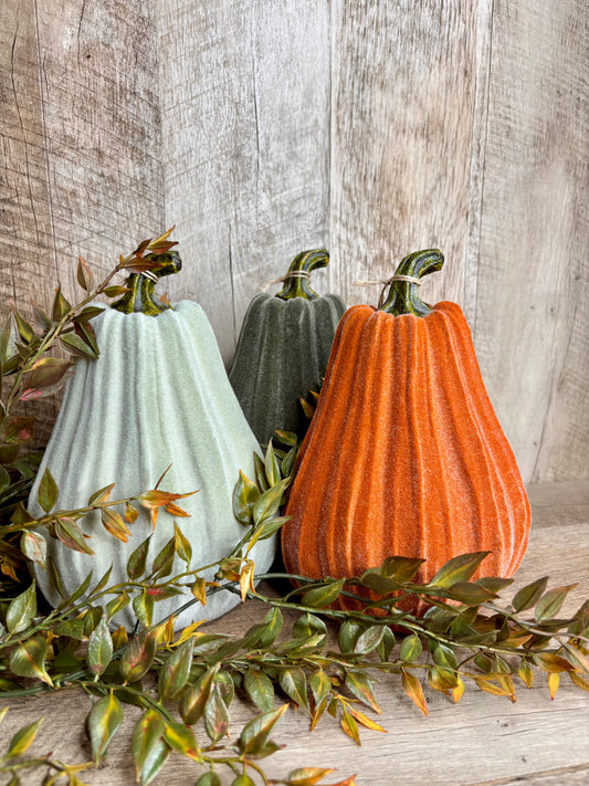 8"H VELVET GOURDS