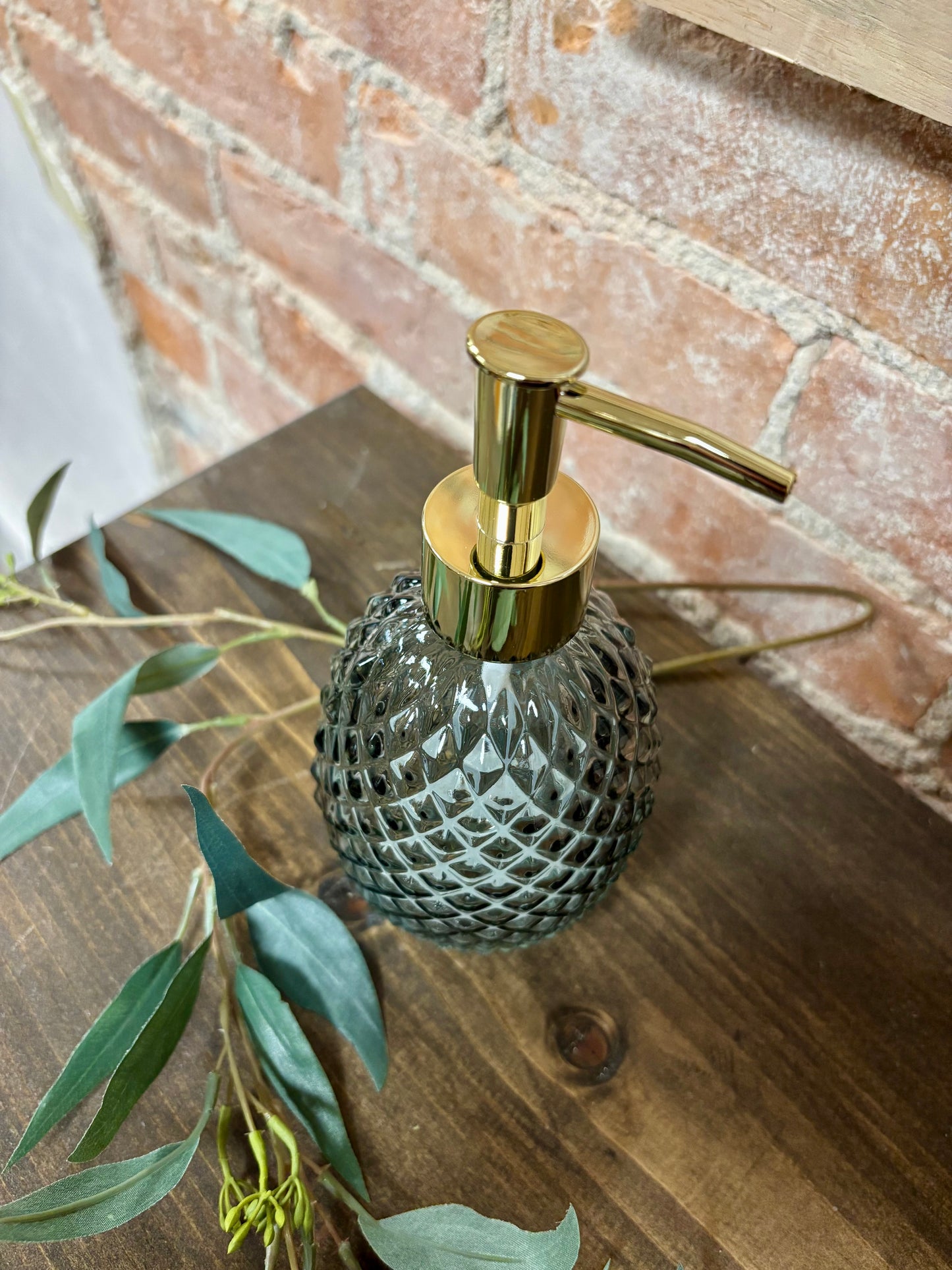 GREY DIAMOND SOAP PUMP