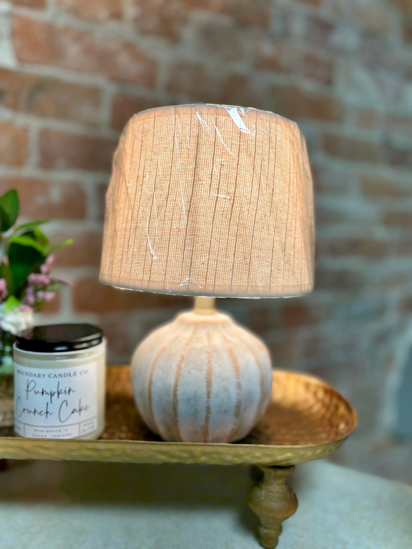BEIGE WASH STRIPE LAMP
