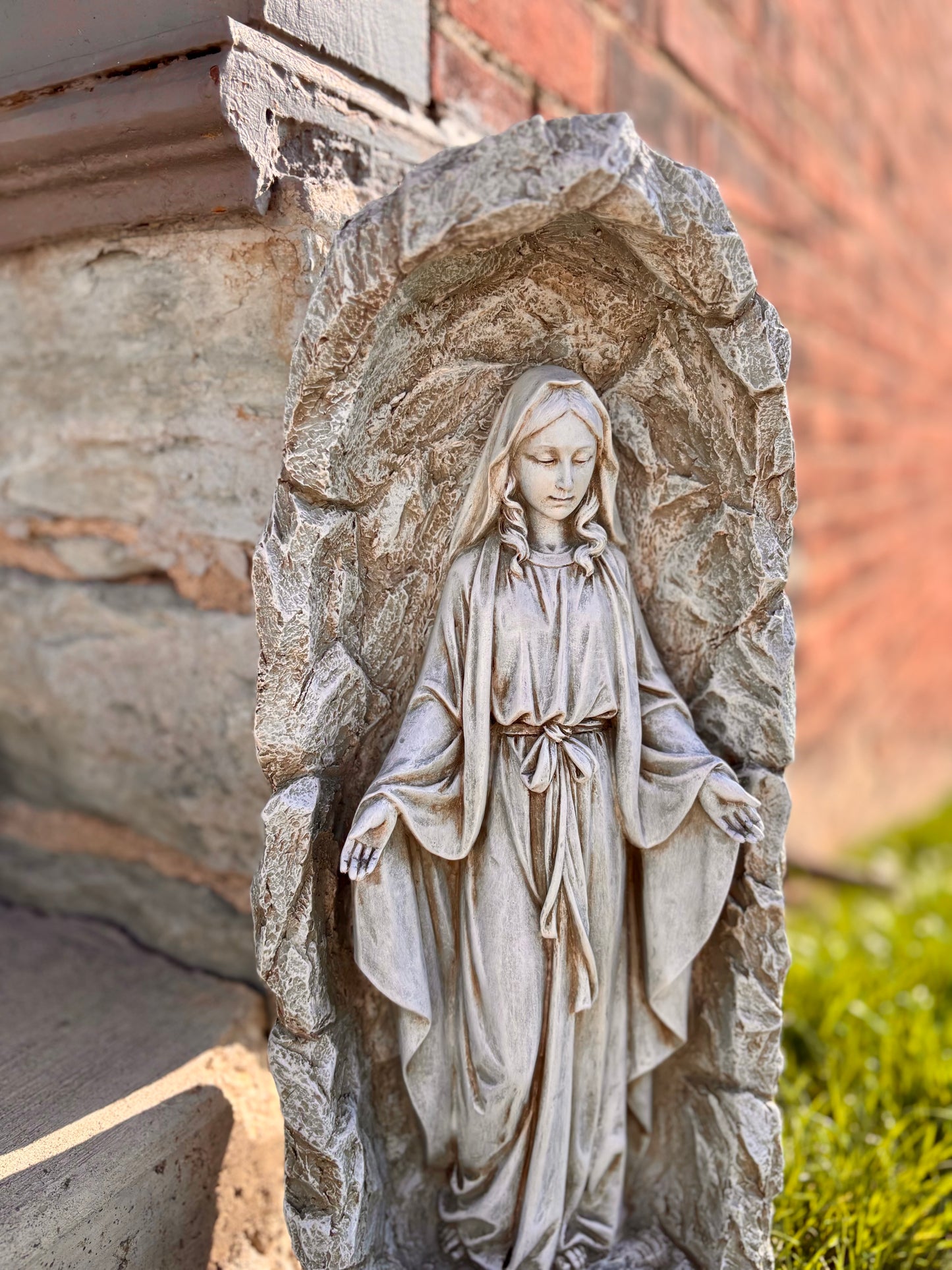 LED Solar Our Lady of Grace