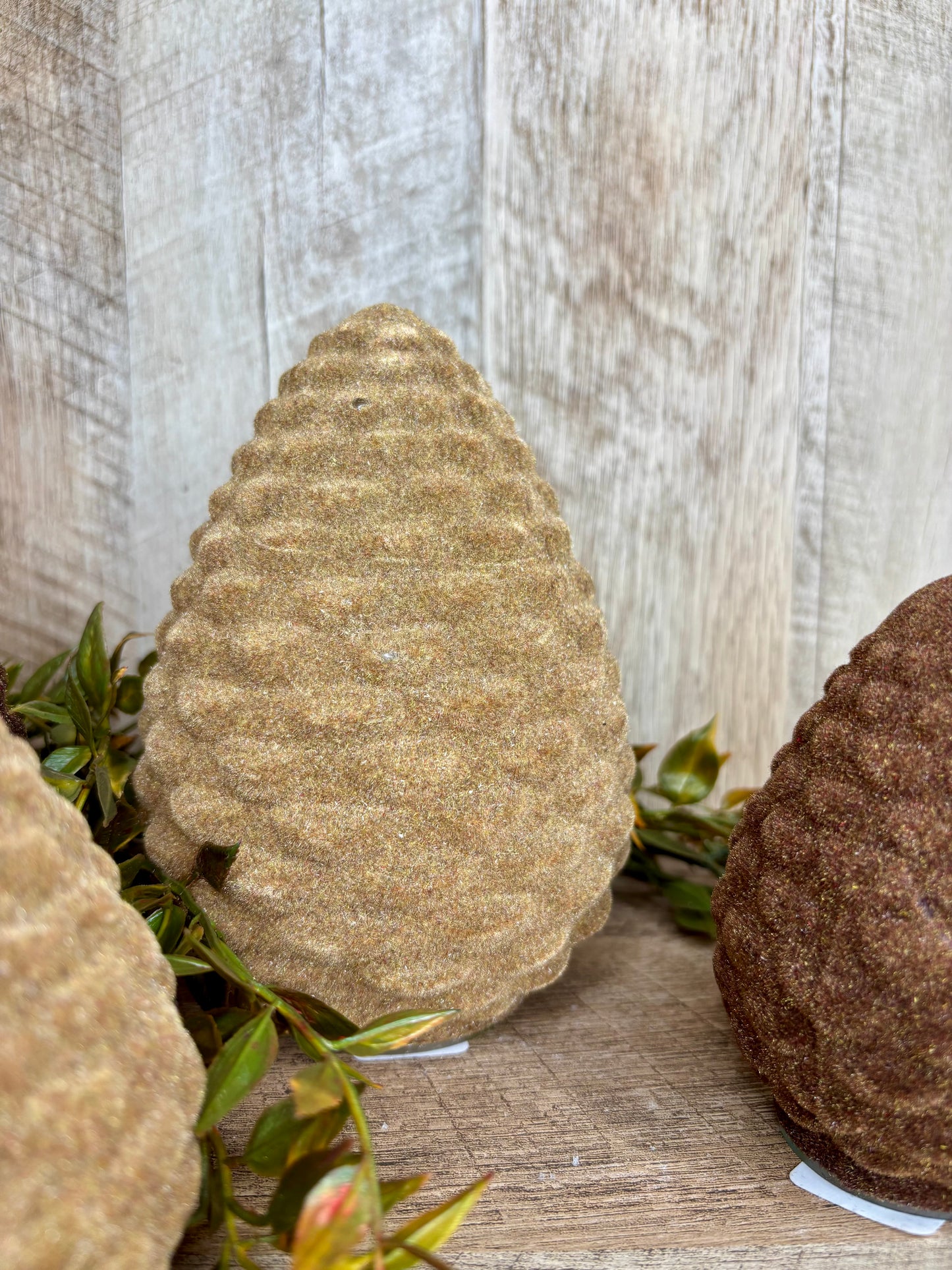 6" LT BRN/DK BRN FLOCKED PINECONES