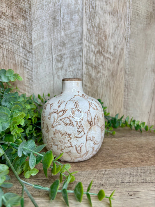 BEIGE HEIRLOOM VASE