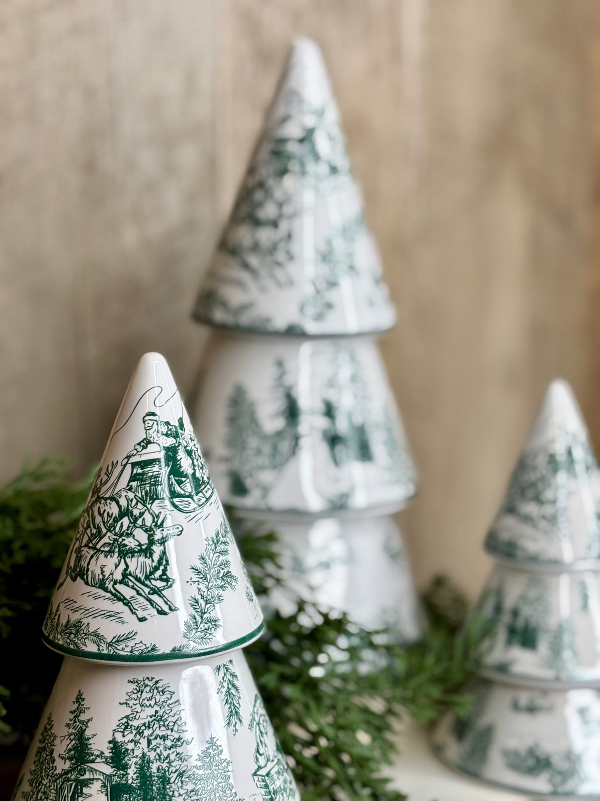 Green Toile Tree