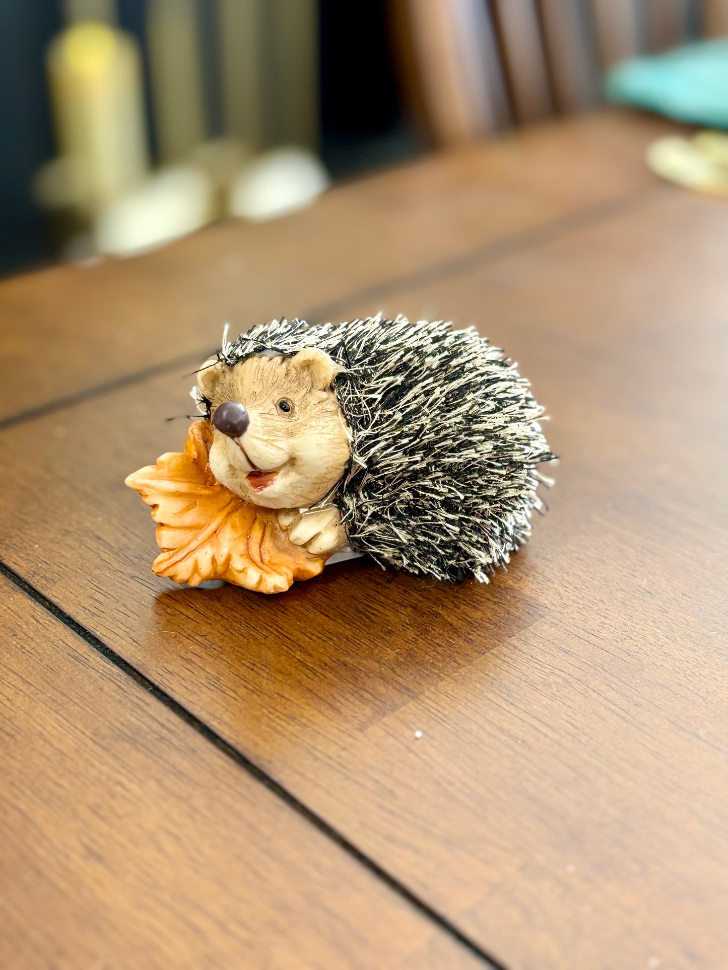 Hedgehog w/ Leaf
