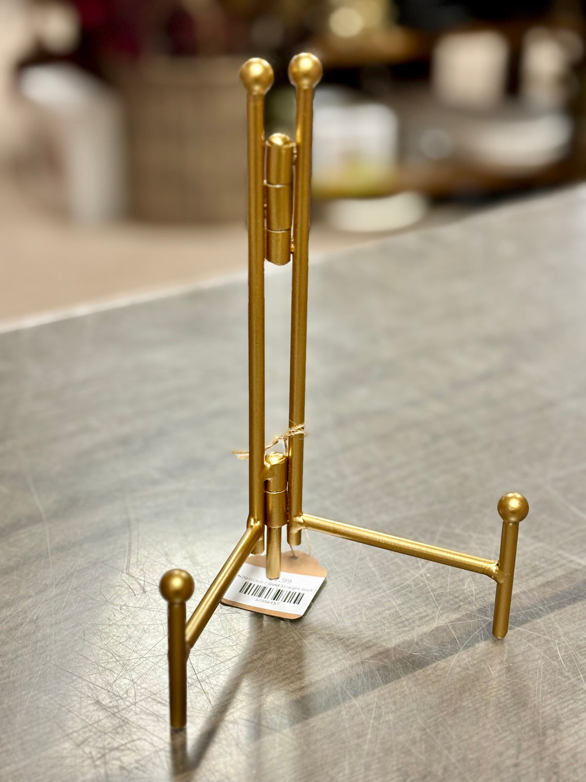 Gold Straight Back Easel