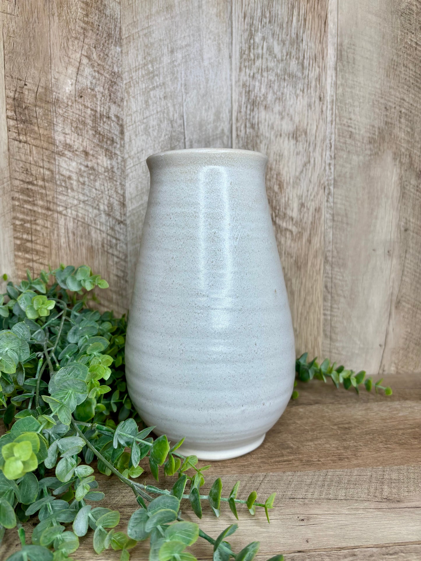 BEIGE/WHITE DECO VASE