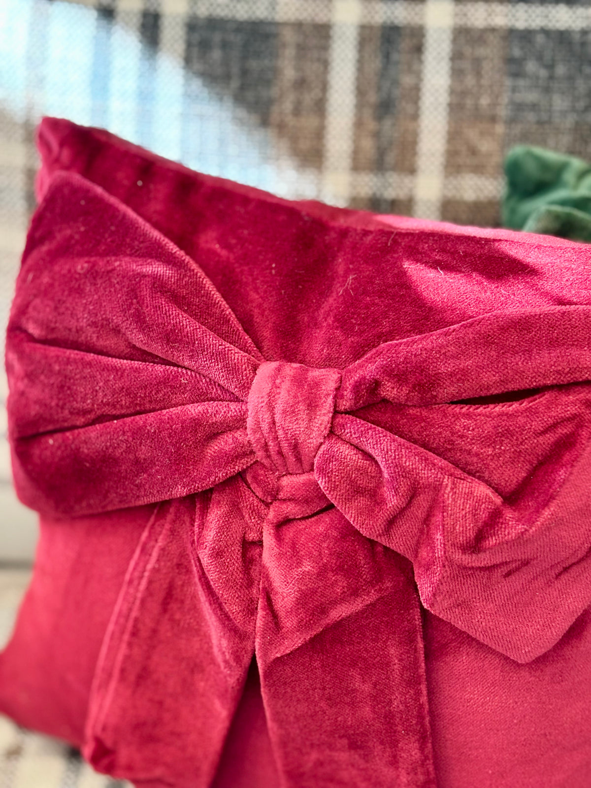 Bow Pillow