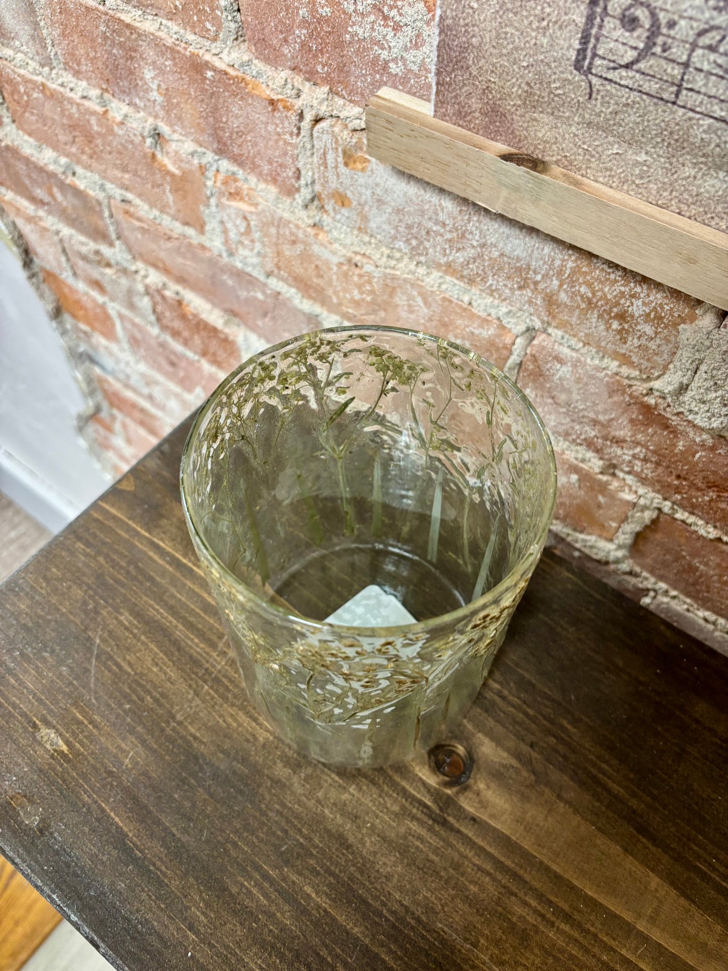 PRESSED BABY'S BREATH JAR