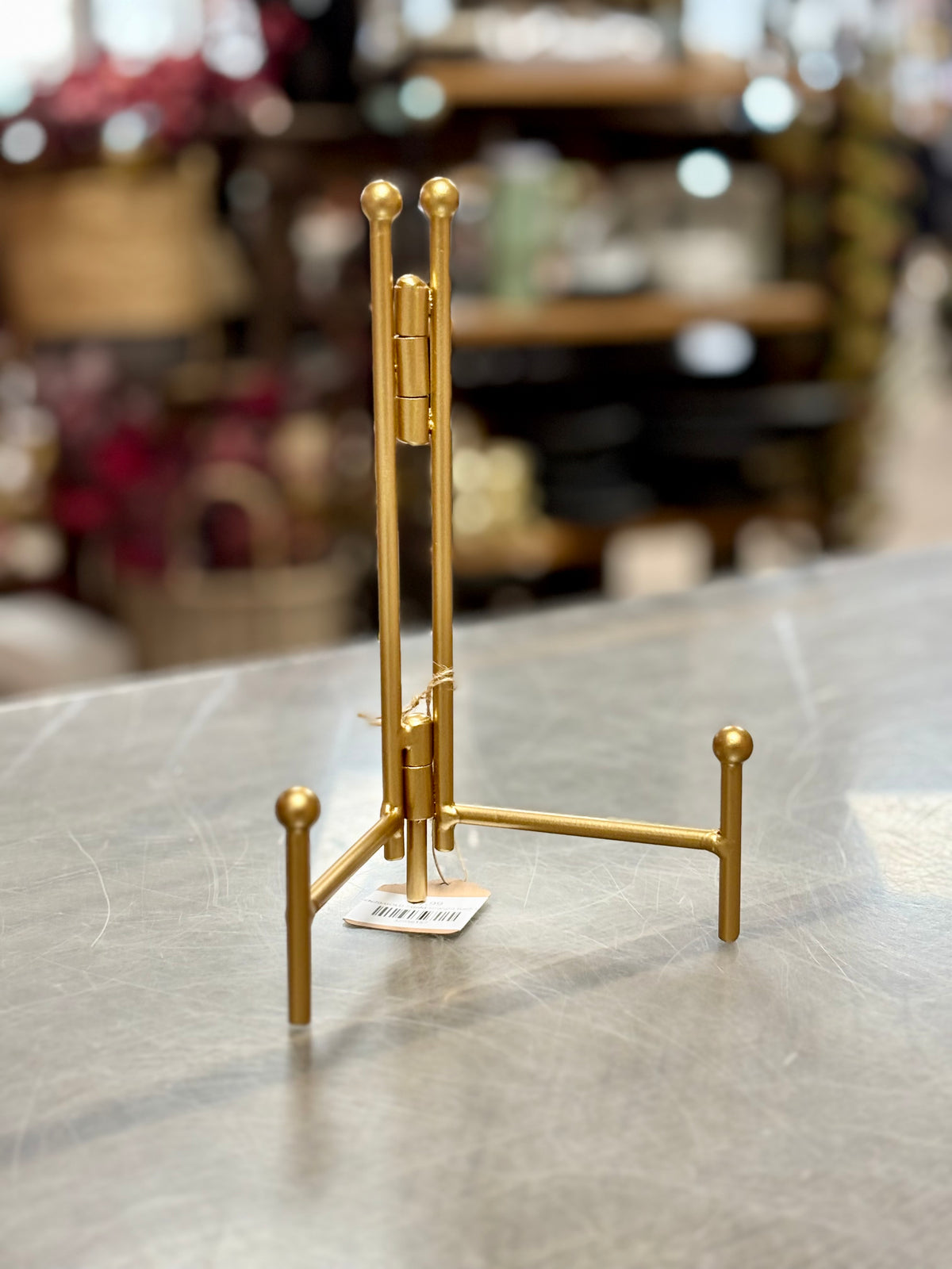 Gold Straight Back Easel