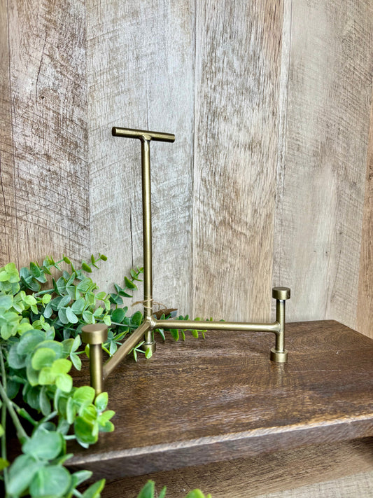 BRASS ANT. RD FOOT EASEL