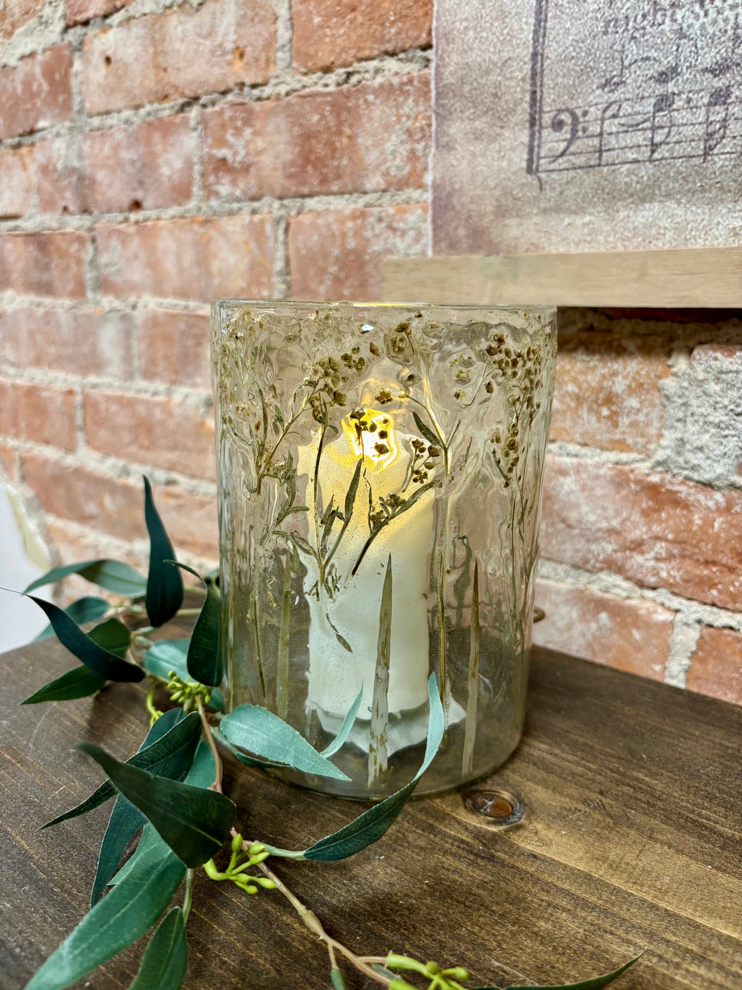 PRESSED BABY'S BREATH JAR