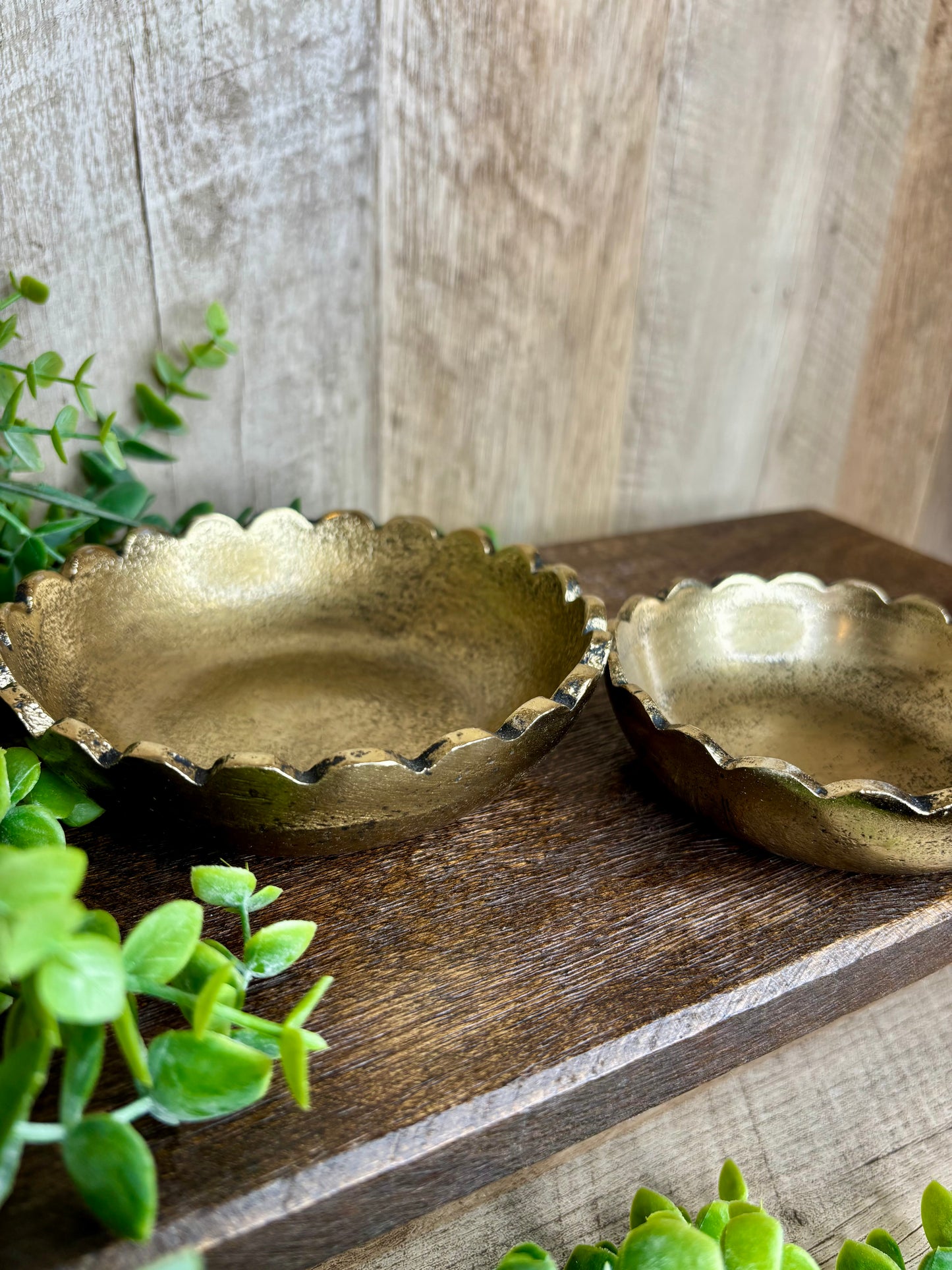 GOLD SCALLOP BOWLS